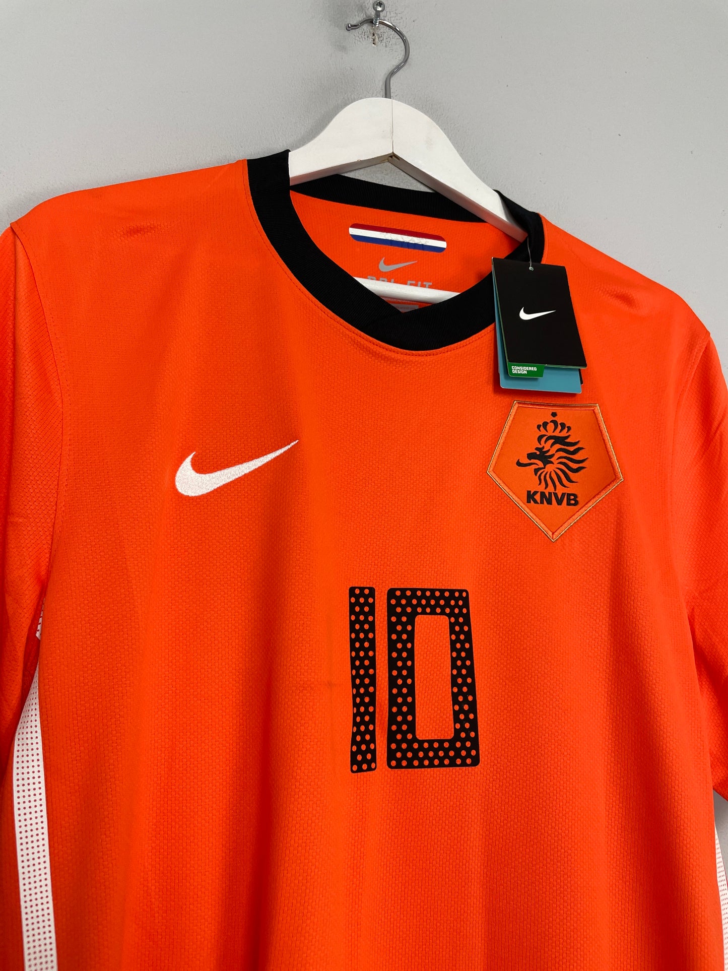 2010/11 NETHERLANDS SNEIJDER #10 *BNWT* HOME SHIRT (L) NIKE