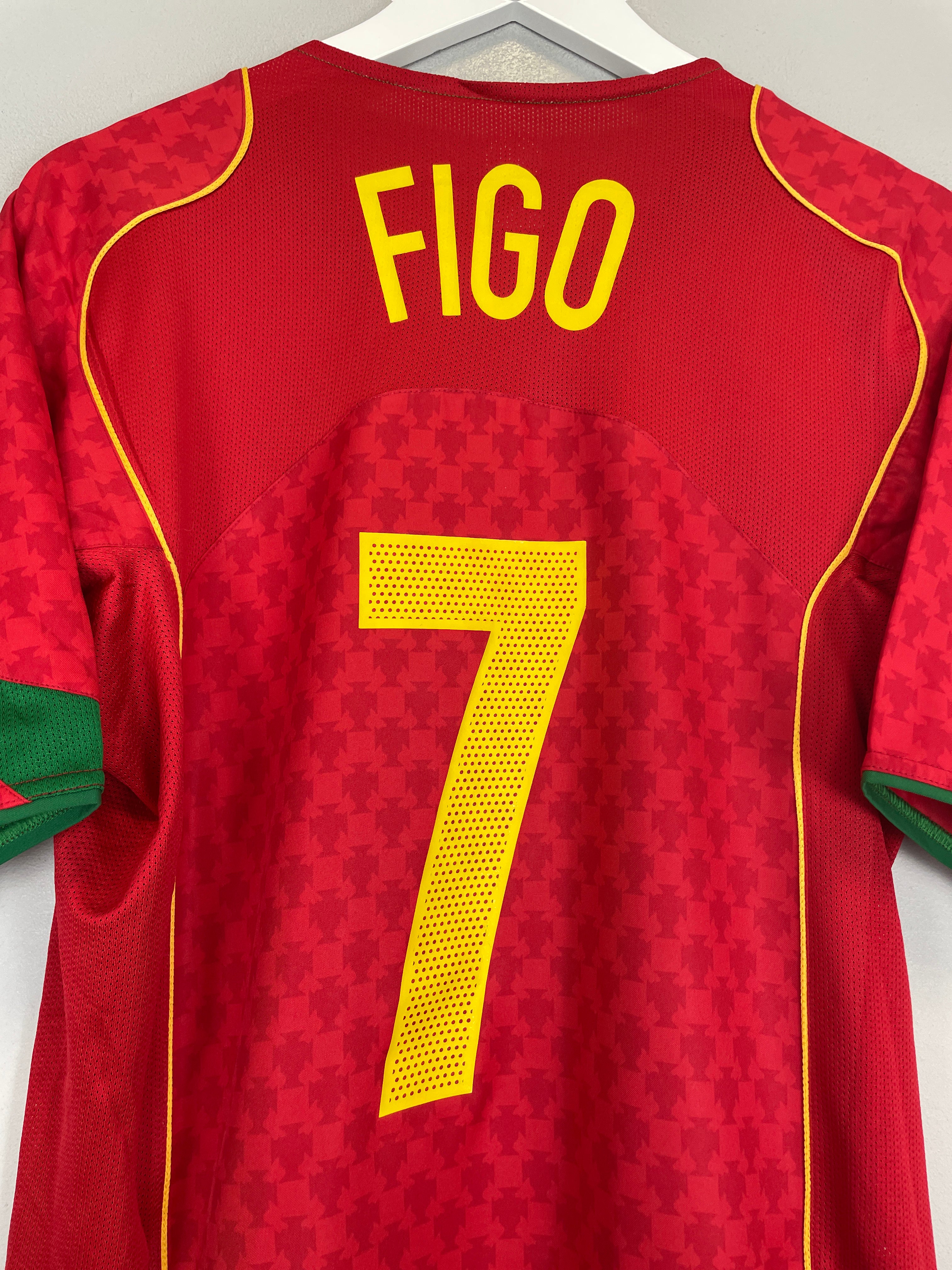 Shop 2004/05 PORTUGAL FIGO #7 HOME SHIRT (M) NIKE, classic football shirts, vintage football shirts & retro soccer jerseys at Cult Kits