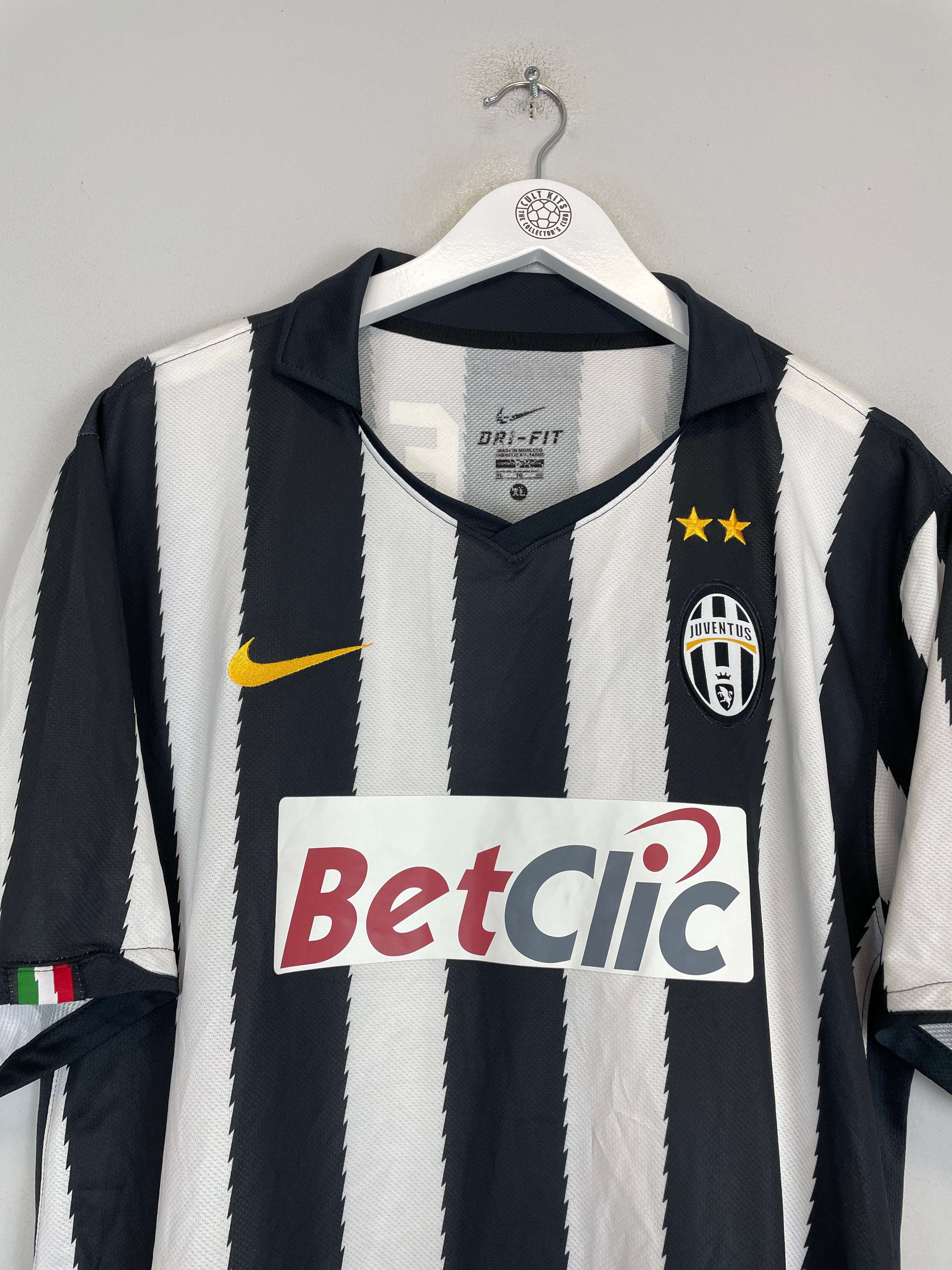 Shop 2010/11 JUVENTUS DEL PIERO #10 HOME SHIRT (XL) NIKE, classic football shirts, vintage football shirts & retro soccer jerseys at Cult Kits