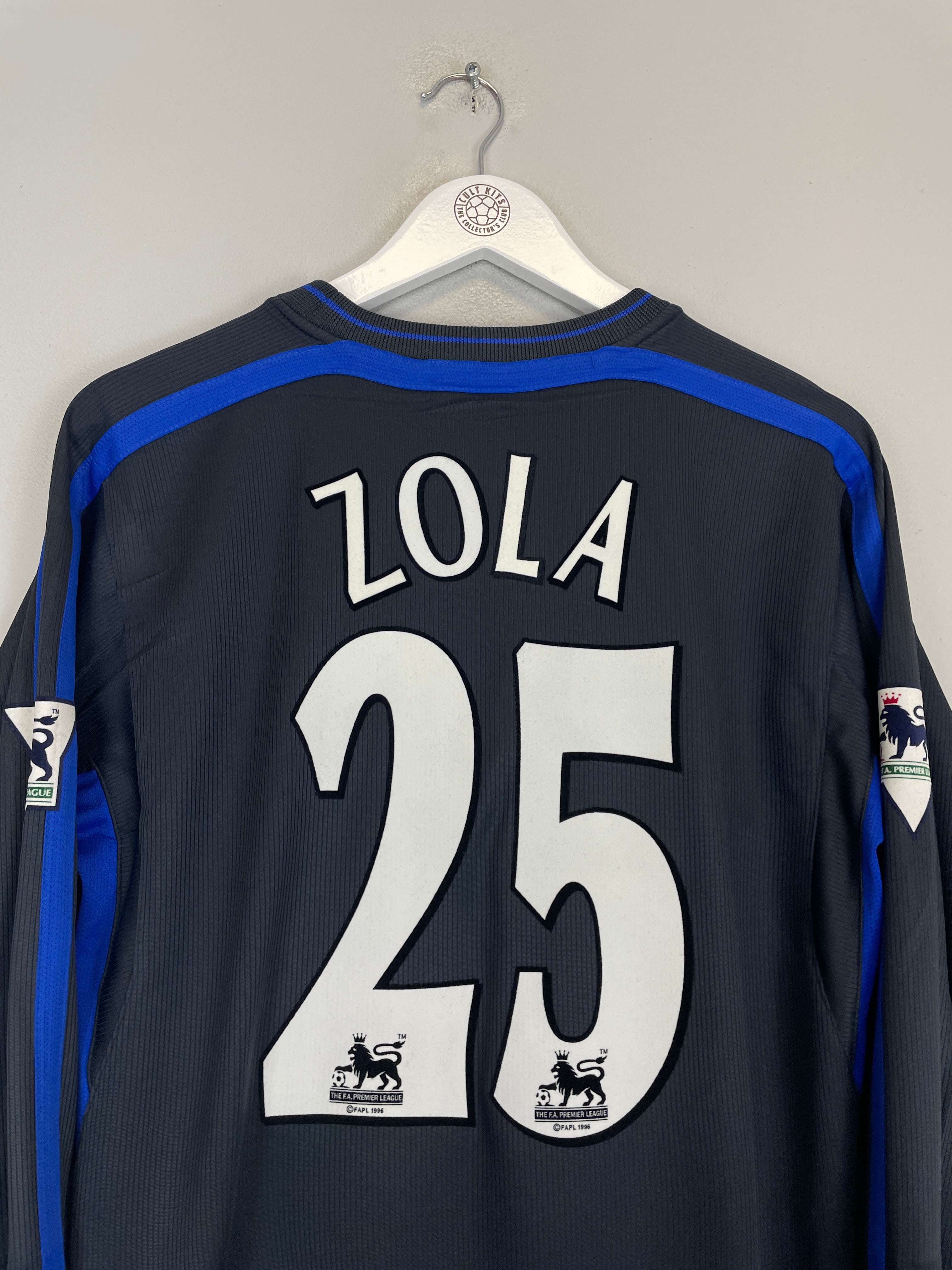 Shop 2002/04 CHELSEA ZOLA #25 L/S AWAY SHIRT (M) UMBRO, classic football shirts, vintage football shirts & retro soccer jerseys at Cult Kits