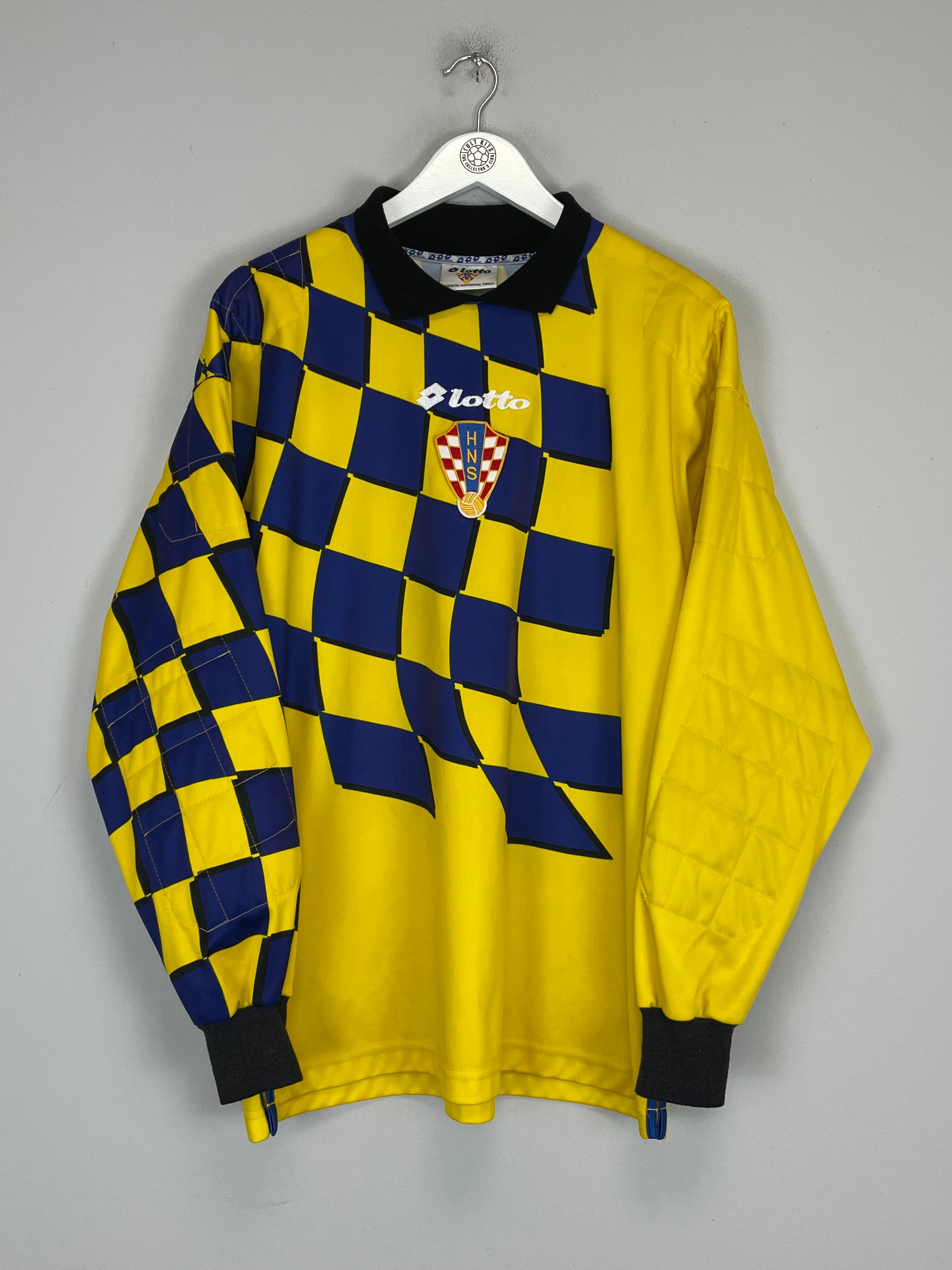 Shop 1998/00 CROATIA GK SHIRT (XL) LOTTO, classic football shirts, vintage football shirts & retro soccer jerseys at Cult Kits