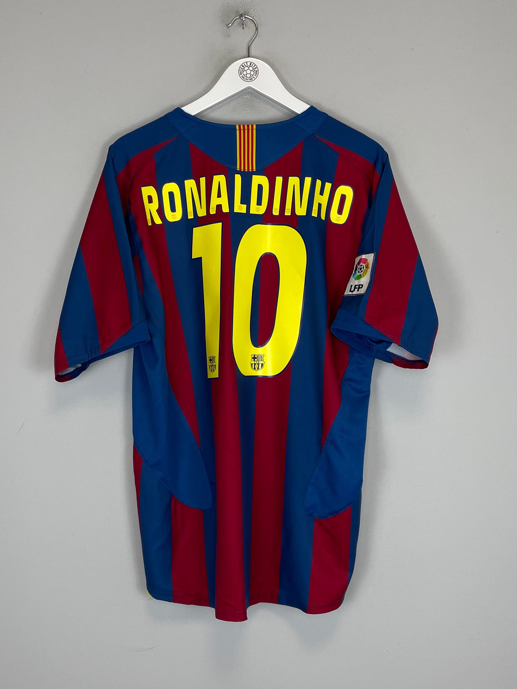 Shop 2005/06 BARCELONA RONALDINHO #10 HOME SHIRT (L) NIKE, classic football shirts, vintage football shirts & retro soccer jerseys at Cult Kits