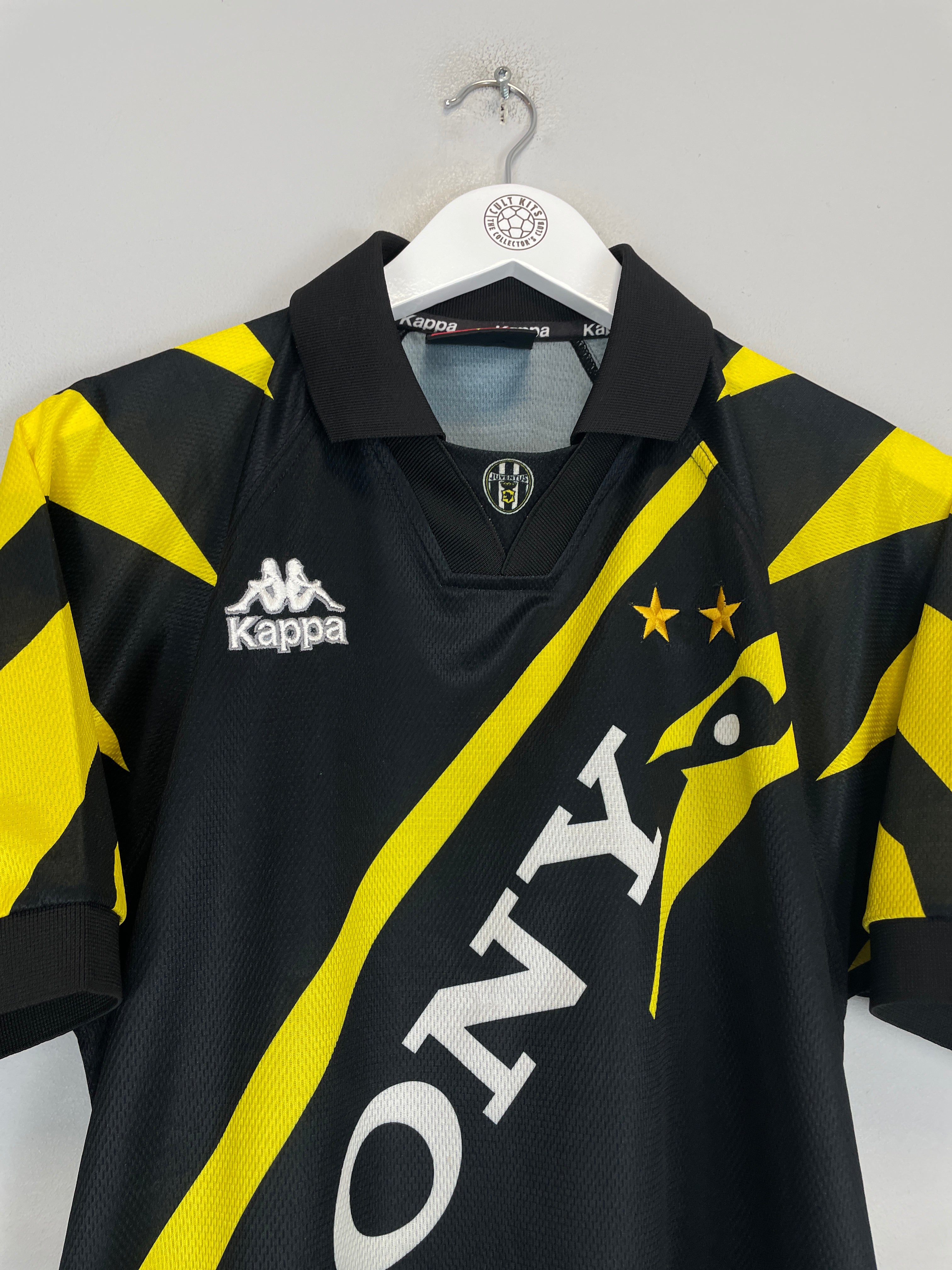 Shop 1996/97 JUVENTUS THIRD SHIRT (L) KAPPA, classic football shirts, vintage football shirts & retro soccer jerseys at Cult Kits