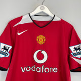 Shop 2004/05 MANCHESTER UNITED RONALDO #7 HOME SHIRT (M) NIKE, classic football shirts, vintage football shirts & retro soccer jerseys at Cult Kits