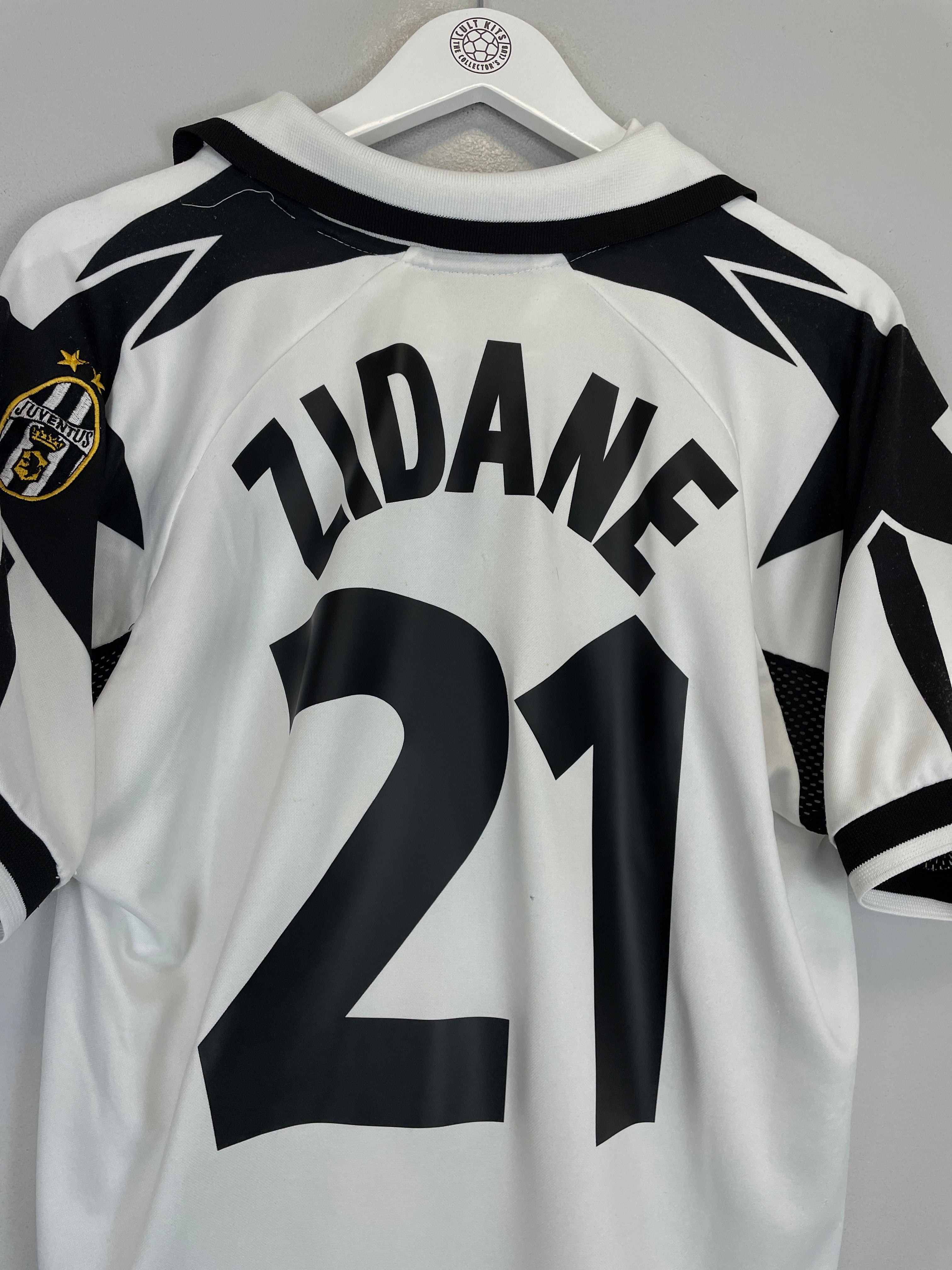 Shop 1998/99 JUVENTUS ZIDANE #21 AWAY SHIRT (L) KAPPA, classic football shirts, vintage football shirts & retro soccer jerseys at Cult Kits