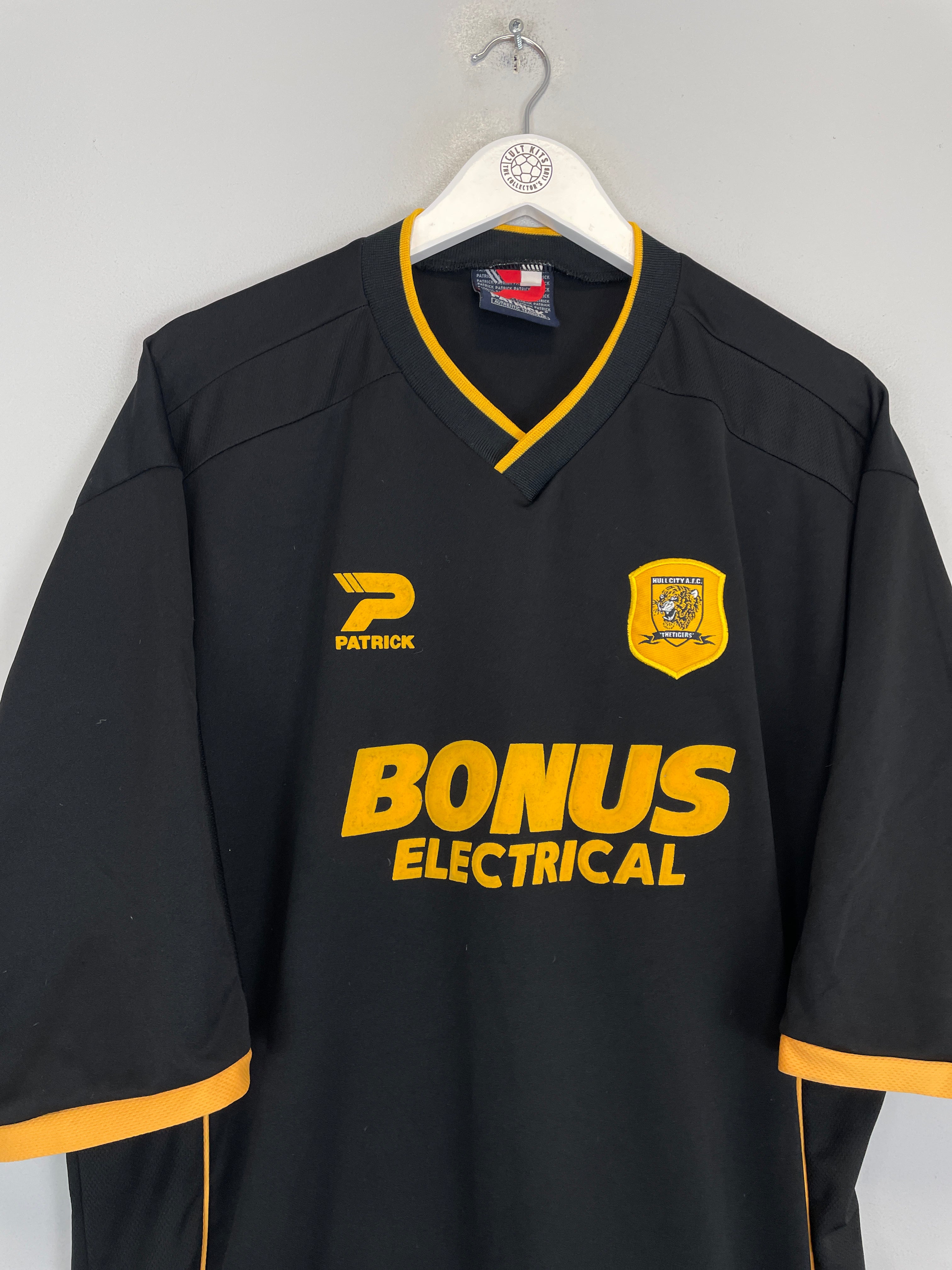 Shop 2003/05 HULL CITY AWAY SHIRT (XXL) PATRICK, classic football shirts, vintage football shirts & retro soccer jerseys at Cult Kits