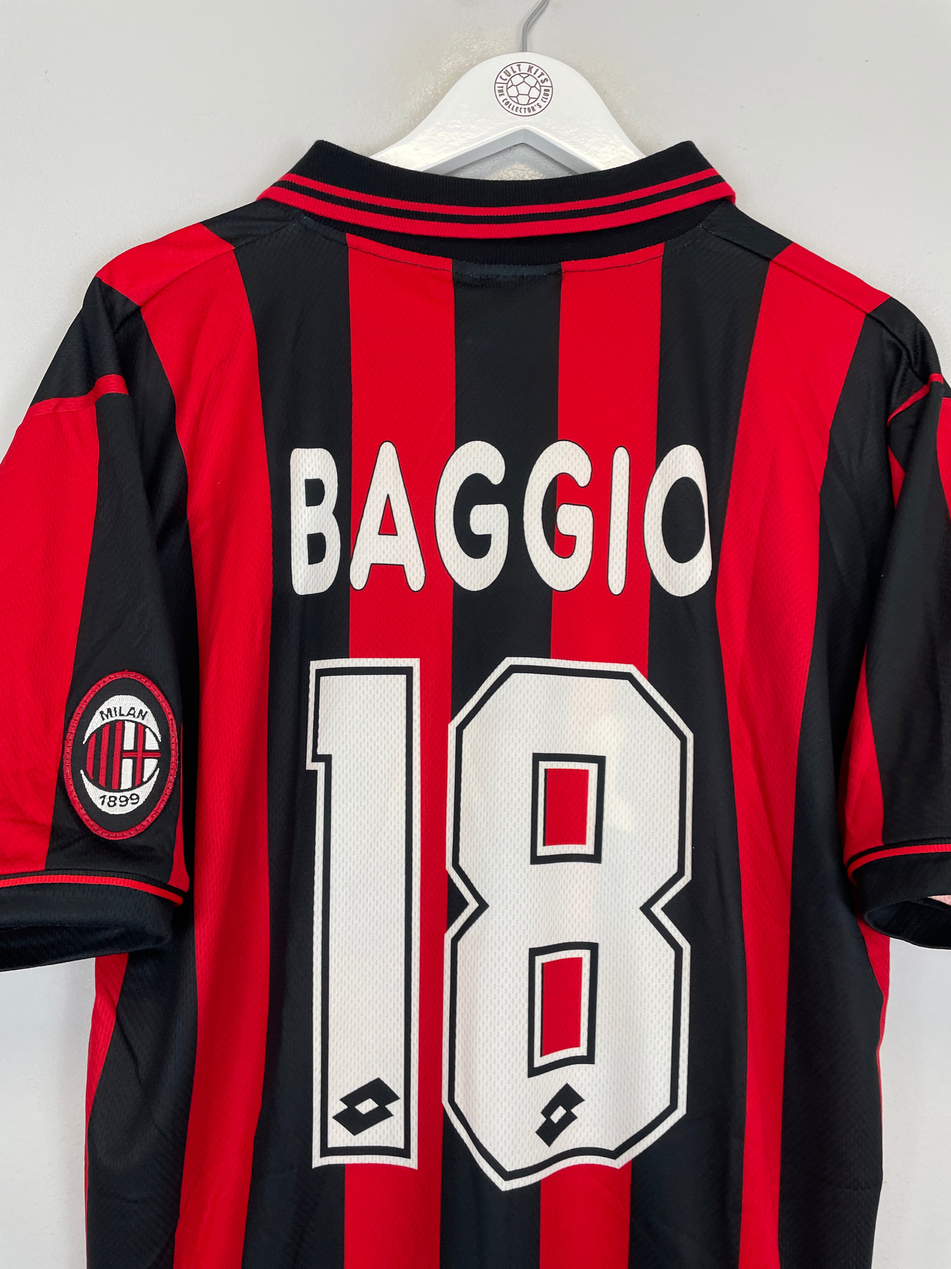 Shop 1996/97 AC MILAN BAGGIO #18 HOME SHIRT (L) LOTTO, classic football shirts, vintage football shirts & retro soccer jerseys at Cult Kits