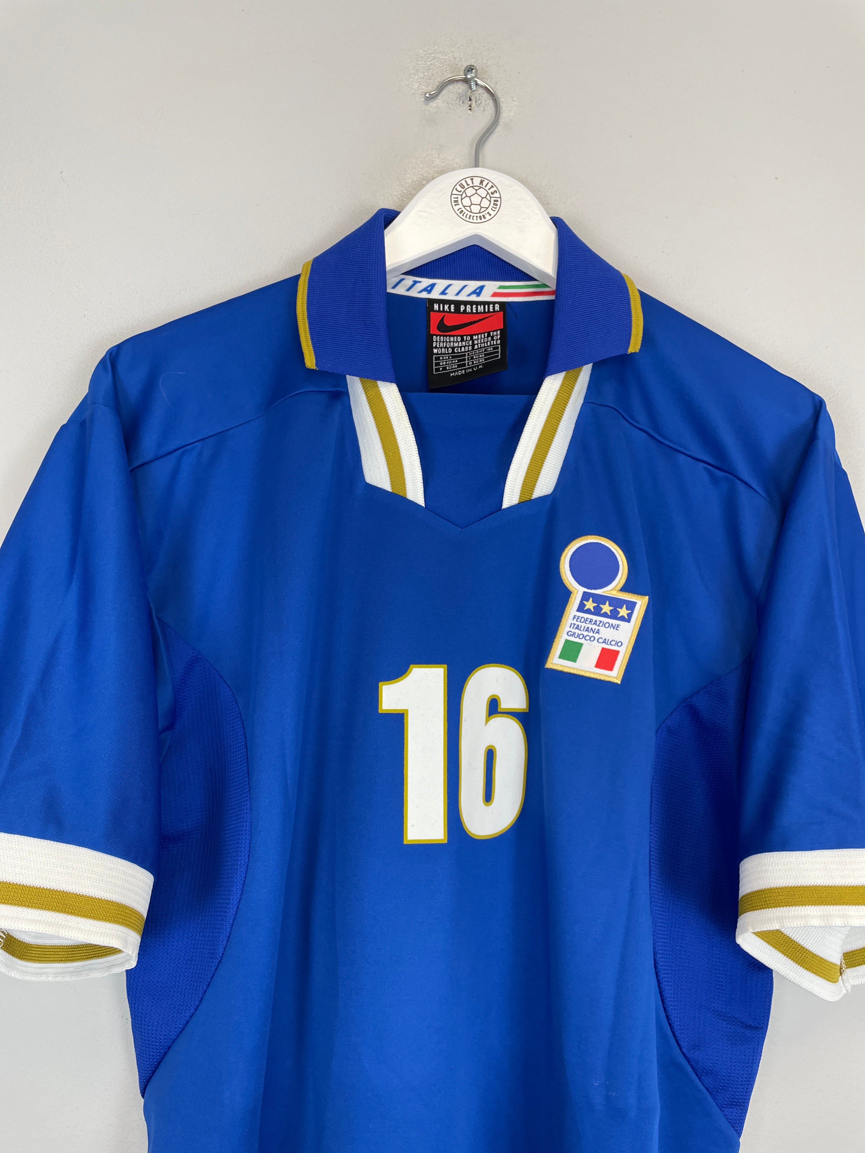 Shop 1996/97 ITALY #16 *PLAYER ISSUE* HOME SHIRT (L) NIKE, classic football shirts, vintage football shirts & retro soccer jerseys at Cult Kits