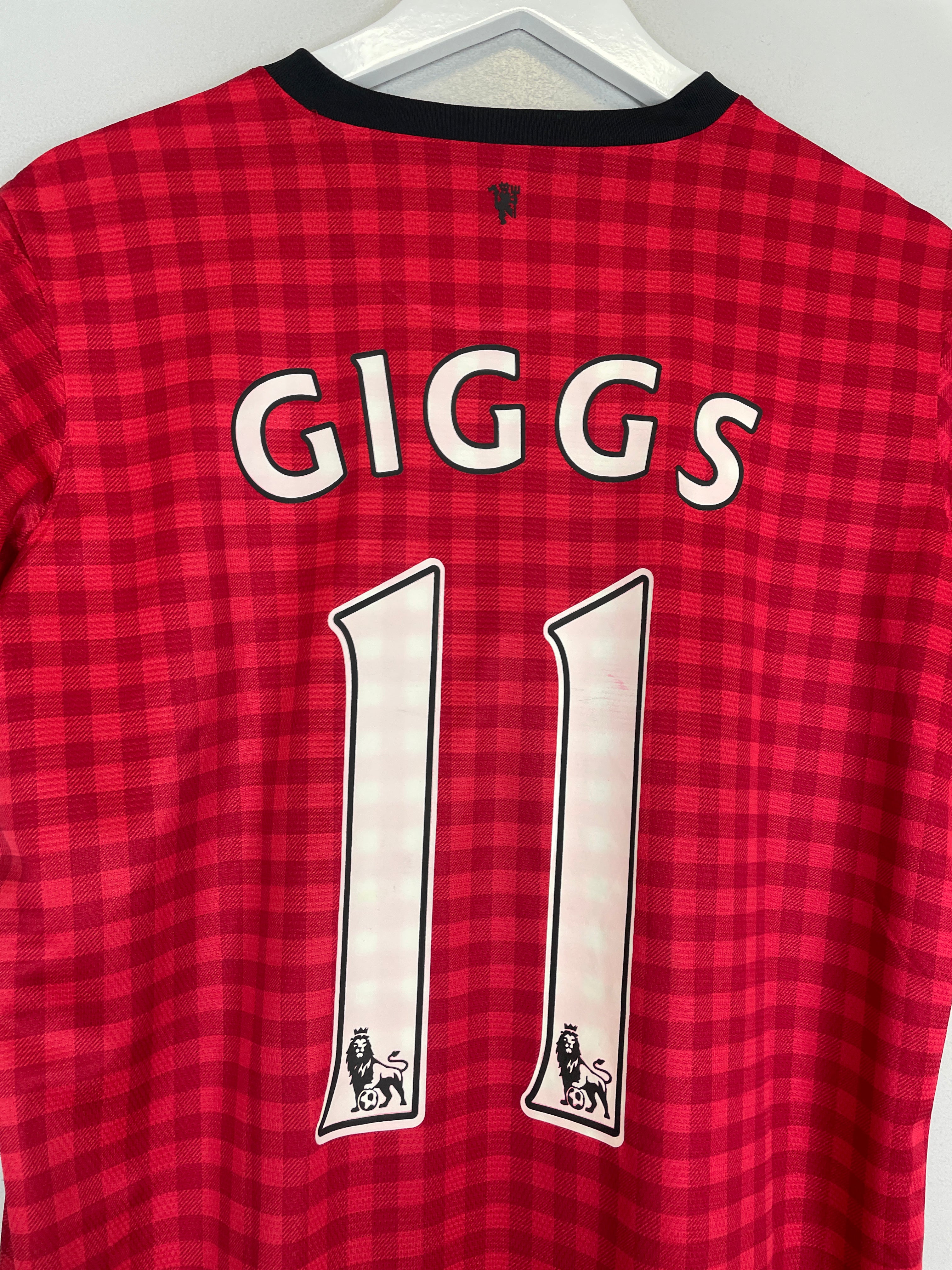 Shop 2012/13 MANCHESTER UNITED GIGGS #11 HOME SHIRT (XL.WOMENS) NIKE, classic football shirts, vintage football shirts & retro soccer jerseys at Cult Kits