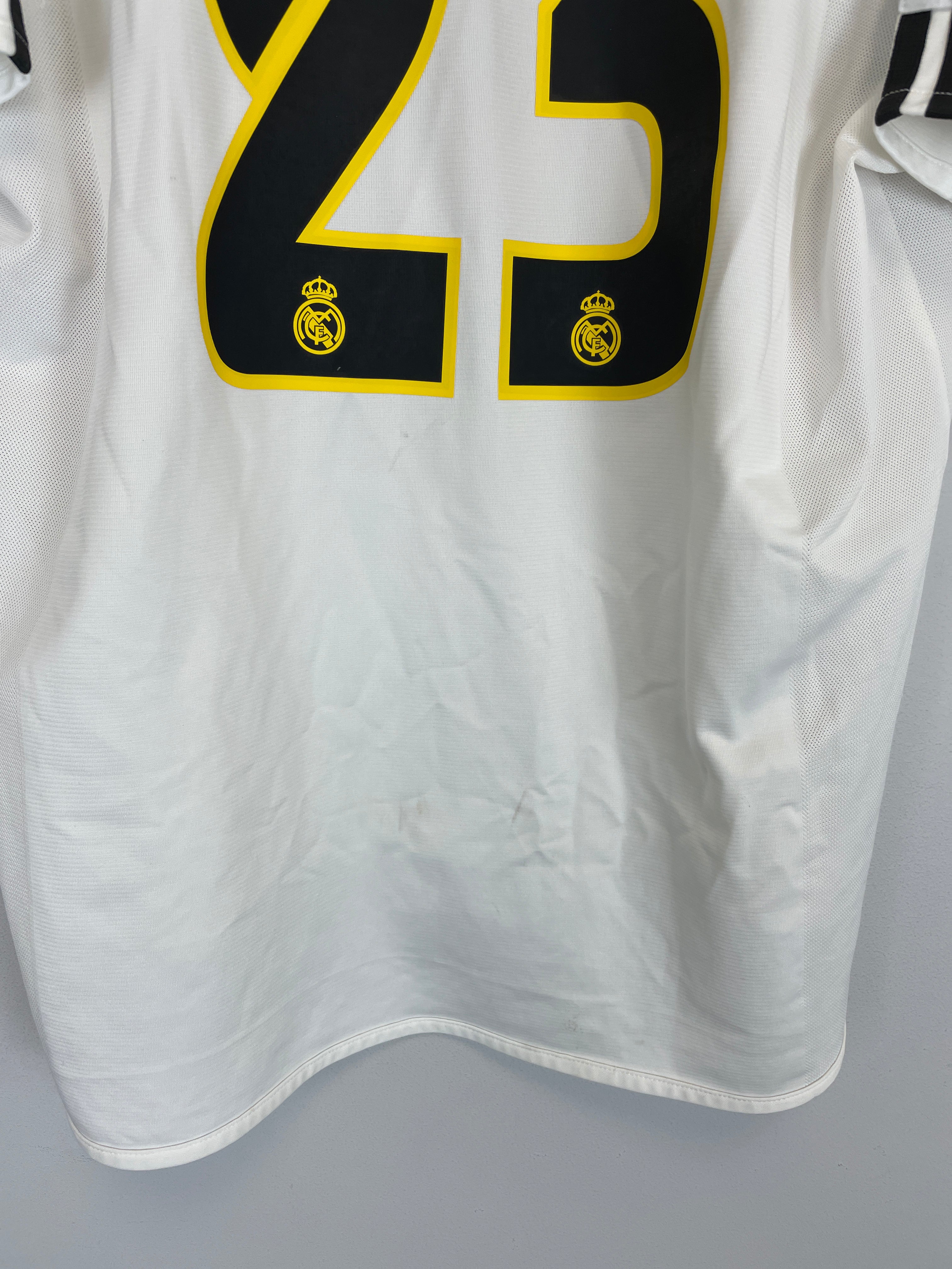 Shop 2003/04 REAL MADRID BECKHAM #23 HOME SHIRT (XL) ADIDAS, classic football shirts, vintage football shirts & retro soccer jerseys at Cult Kits