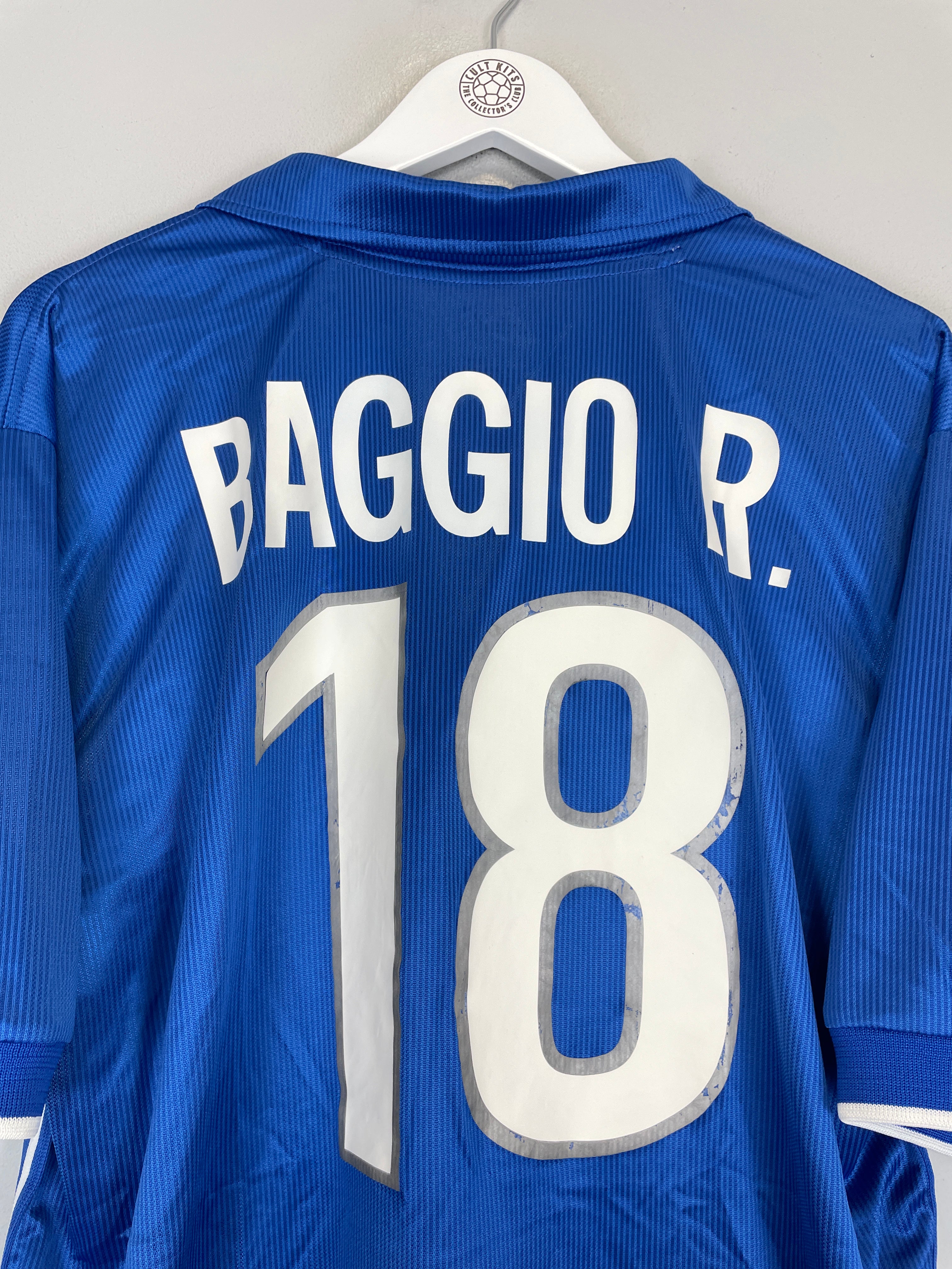 Shop 1998/99 ITALY R.BAGGIO #18 HOME SHIRT (XL) NIKE, classic football shirts, vintage football shirts & retro soccer jerseys at Cult Kits