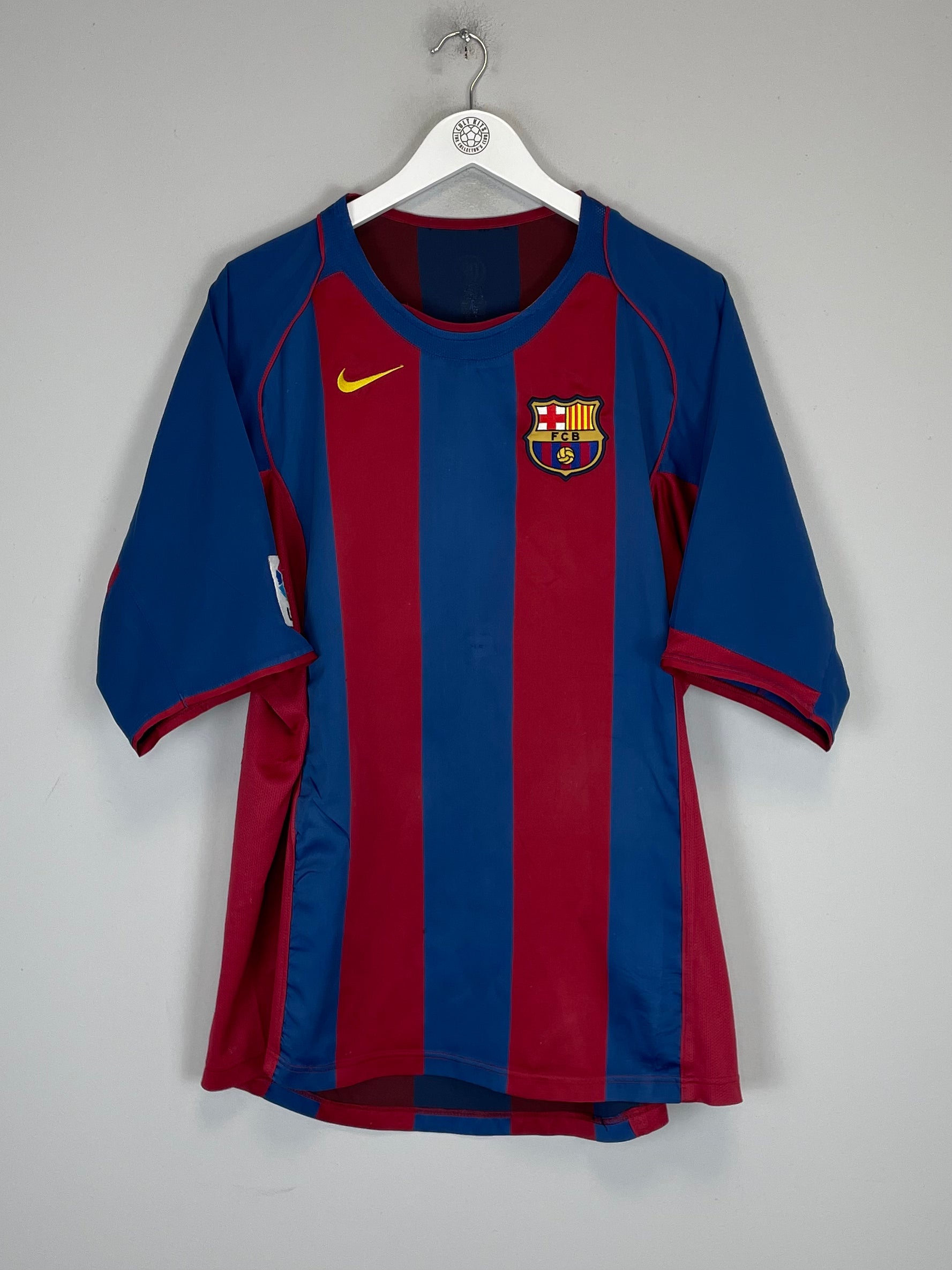 Shop 2004/05 BARCELONA RONALDINHO #10 HOME SHIRT (XL) NIKE, classic football shirts, vintage football shirts & retro soccer jerseys at Cult Kits