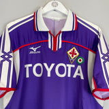 Shop 2001/02 FIORENTINA HOME SHIRT (L) MIZUNO, classic football shirts, vintage football shirts & retro soccer jerseys at Cult Kits