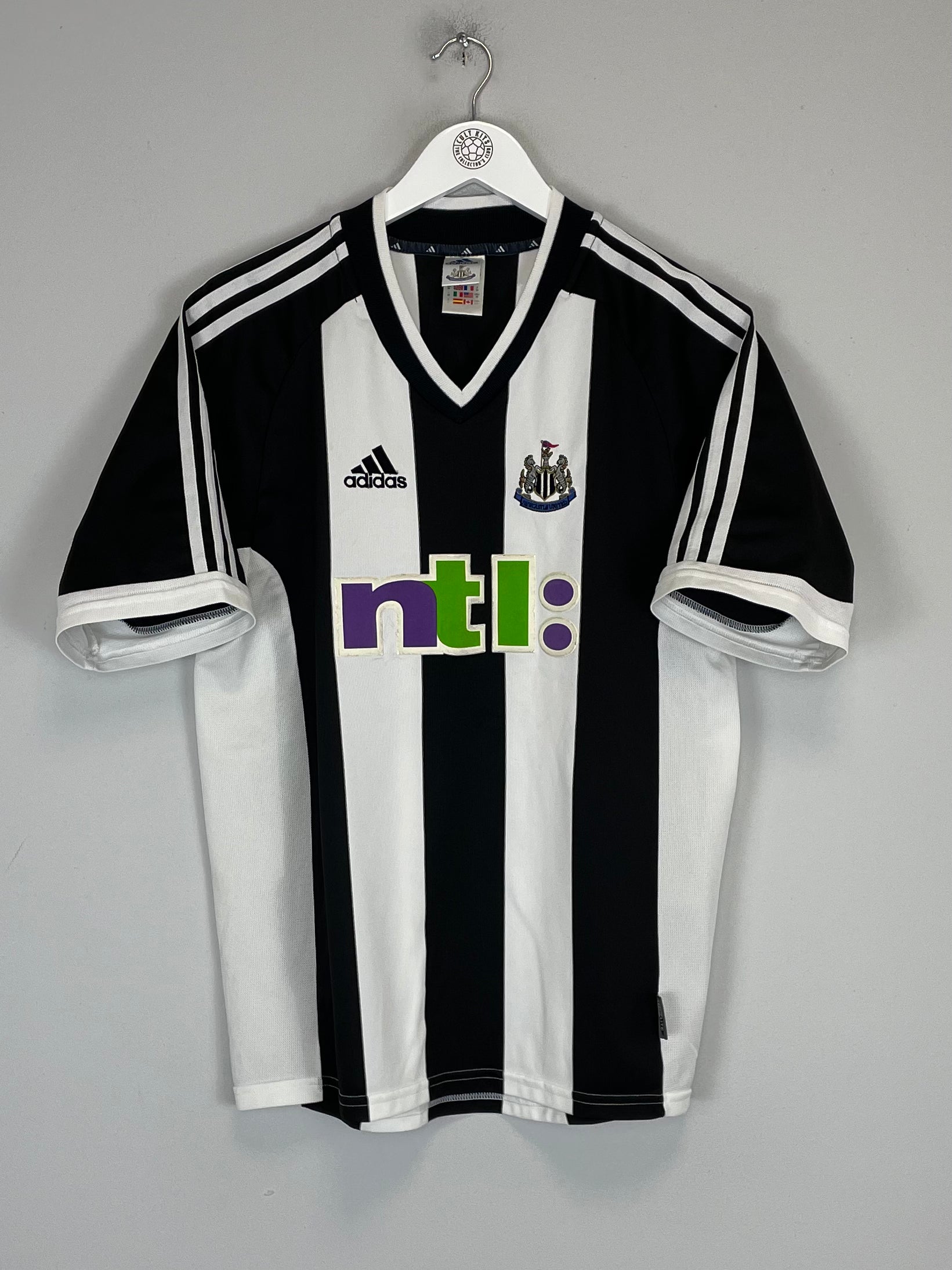 Shop 2001/03 NEWCASTLE SOLANO #4 HOME SHIRT (M) ADIDAS, classic football shirts, vintage football shirts & retro soccer jerseys at Cult Kits