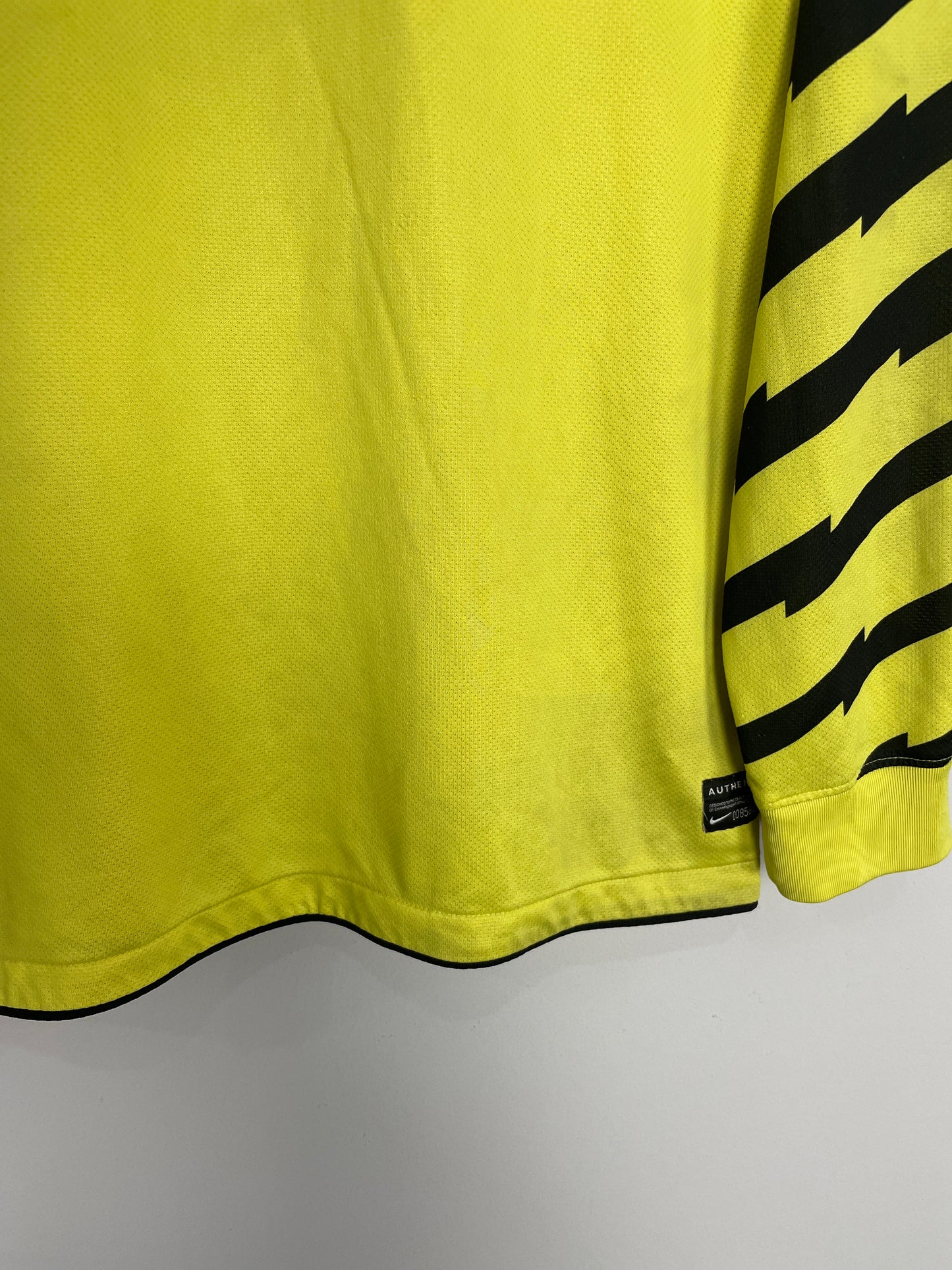 2010/11 MANCHESTER UNITED GK SHIRT (XL) NIKE