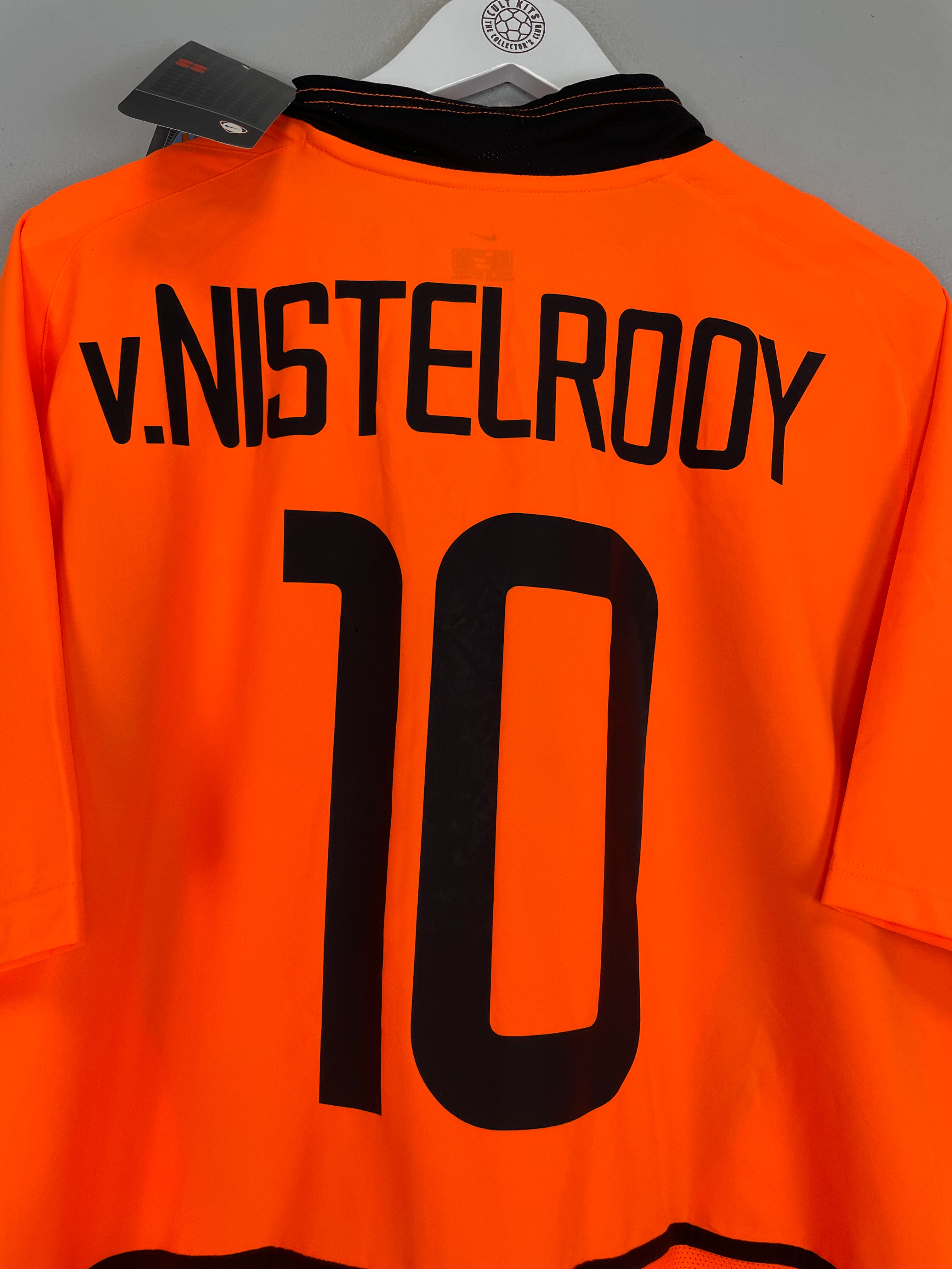 Shop 2002/04 NETHERLANDS V.NISTELROOY #9 *BNWT* HOME SHIRT (L) NIKE, classic football shirts, vintage football shirts & retro soccer jerseys at Cult Kits