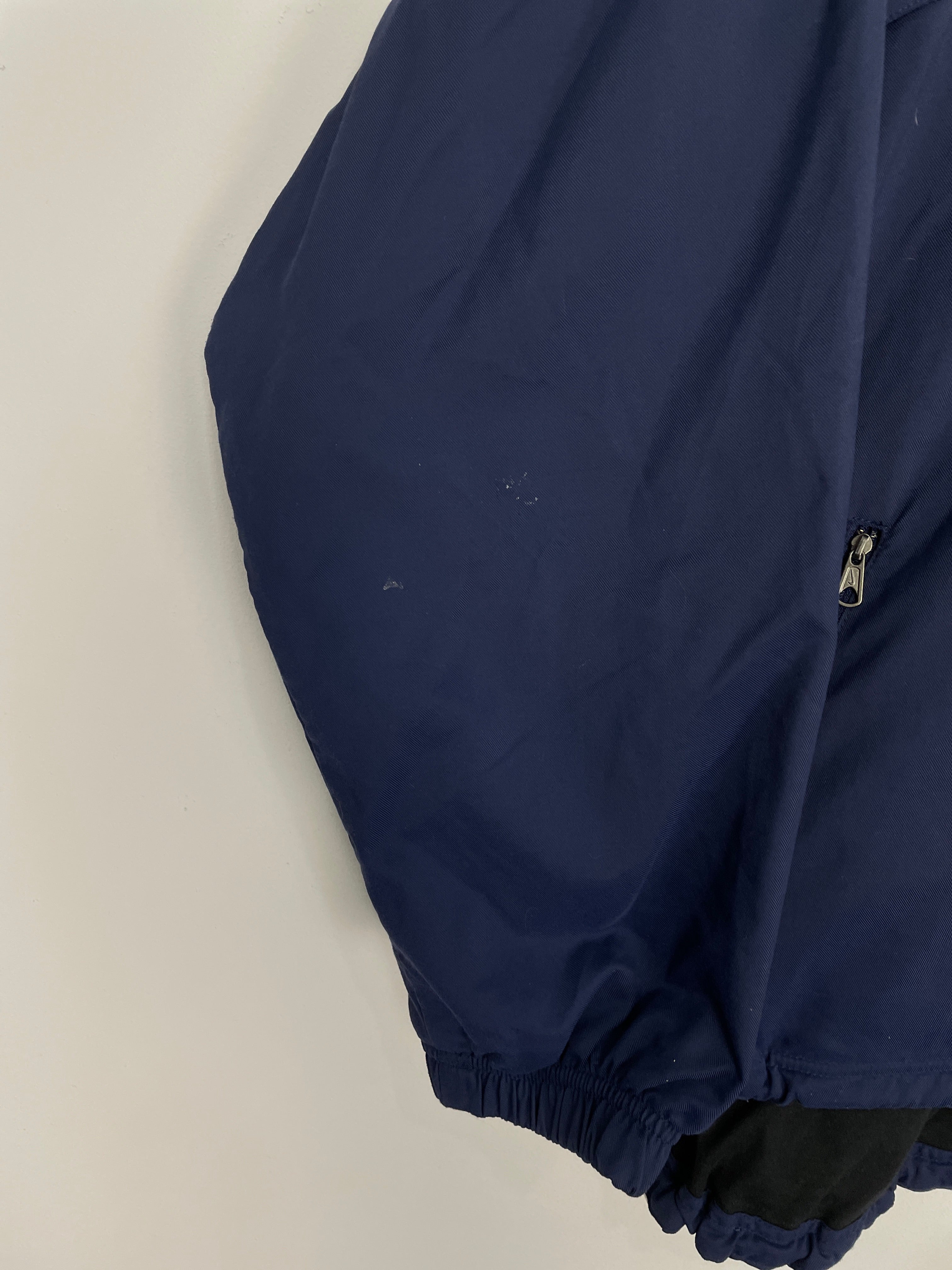 Shop 2001/02 UNAM PUMAS TRACK JACKET (L) NIKE, classic football shirts, vintage football shirts & retro soccer jerseys at Cult Kits