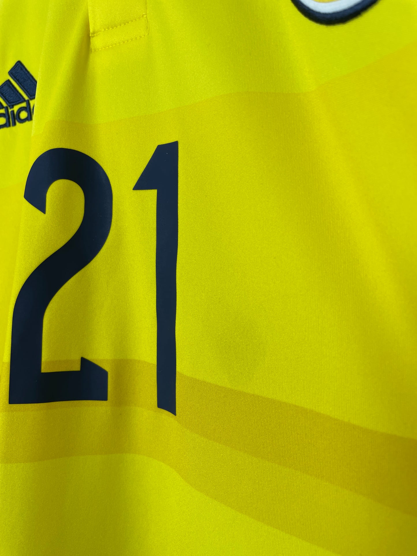 2015/16 COLOMBIA J.MARTINEZ #21 *BNWT* HOME SHIRT (XL) ADIDAS