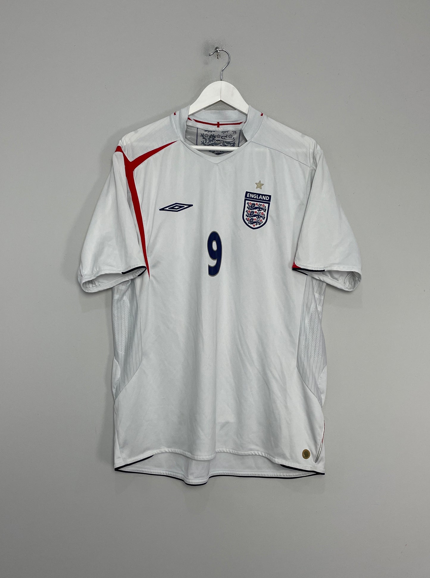 2005/07 ENGLAND ROONEY #9 HOME SHIRT (XXL) UMBRO