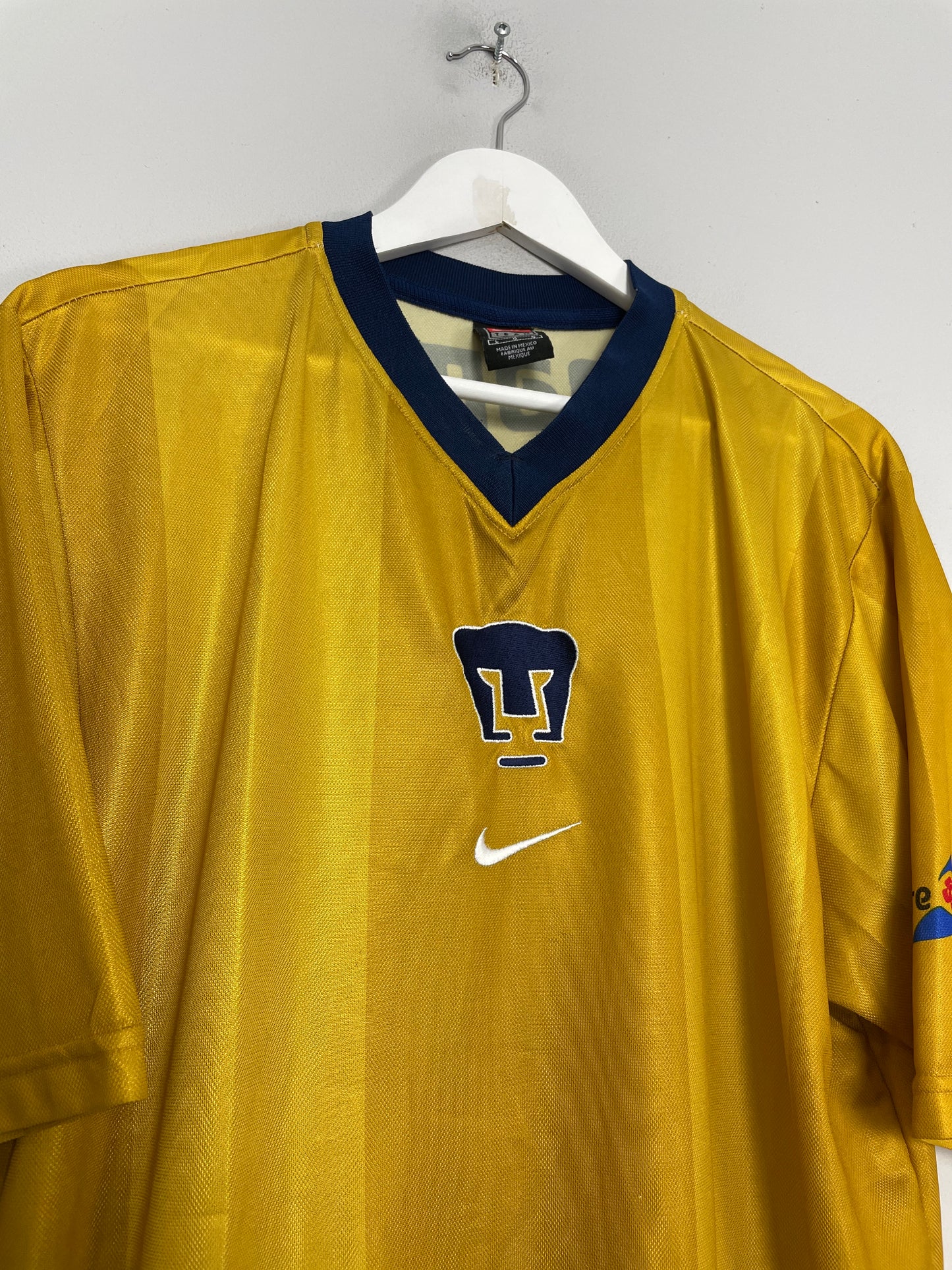 2000/01 UNAM PUMAS AWAY SHIRT (L) NIKE