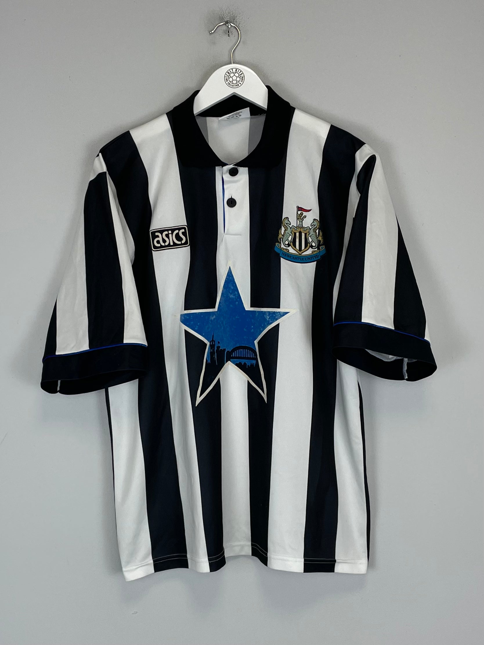Shop 1993/95 NEWCASTLE UNITED HOME SHIRT (L) ASICS, classic football shirts, vintage football shirts & retro soccer jerseys at Cult Kits