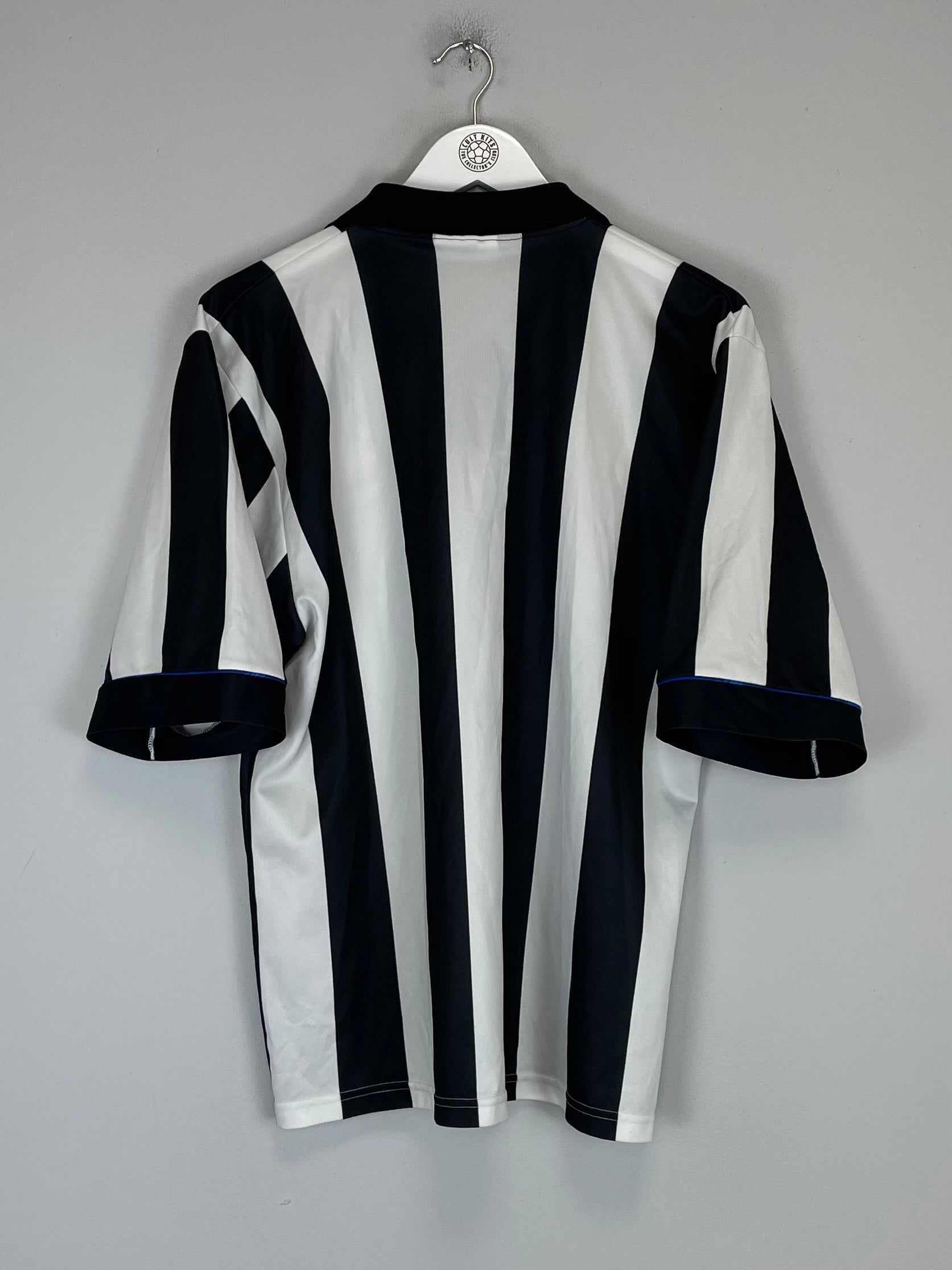 Shop 1993/95 NEWCASTLE UNITED HOME SHIRT (L) ASICS, classic football shirts, vintage football shirts & retro soccer jerseys at Cult Kits