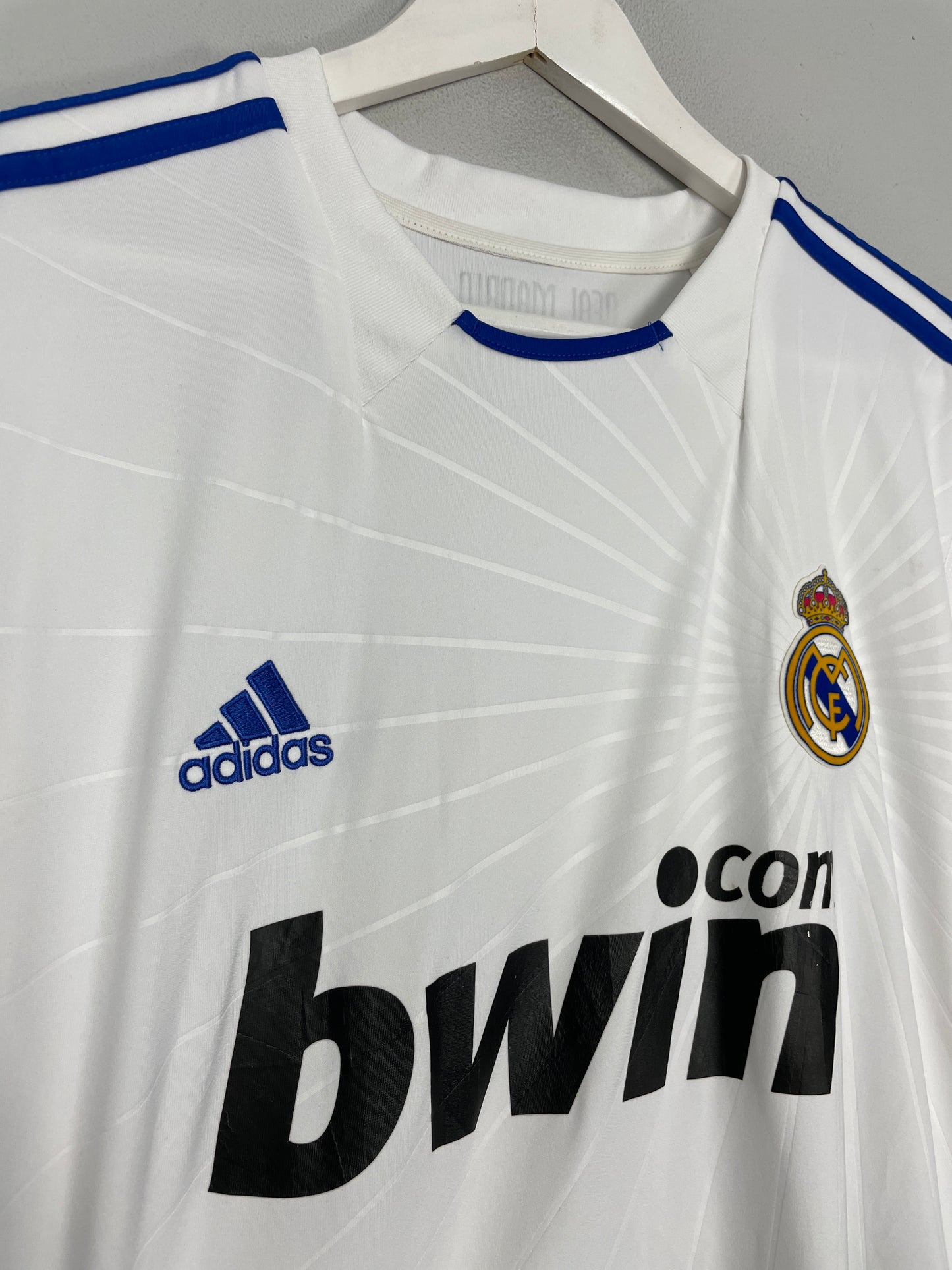 2010/11 REAL MADRID RONALDO #7 HOME SHIRT (XL) ADIDAS