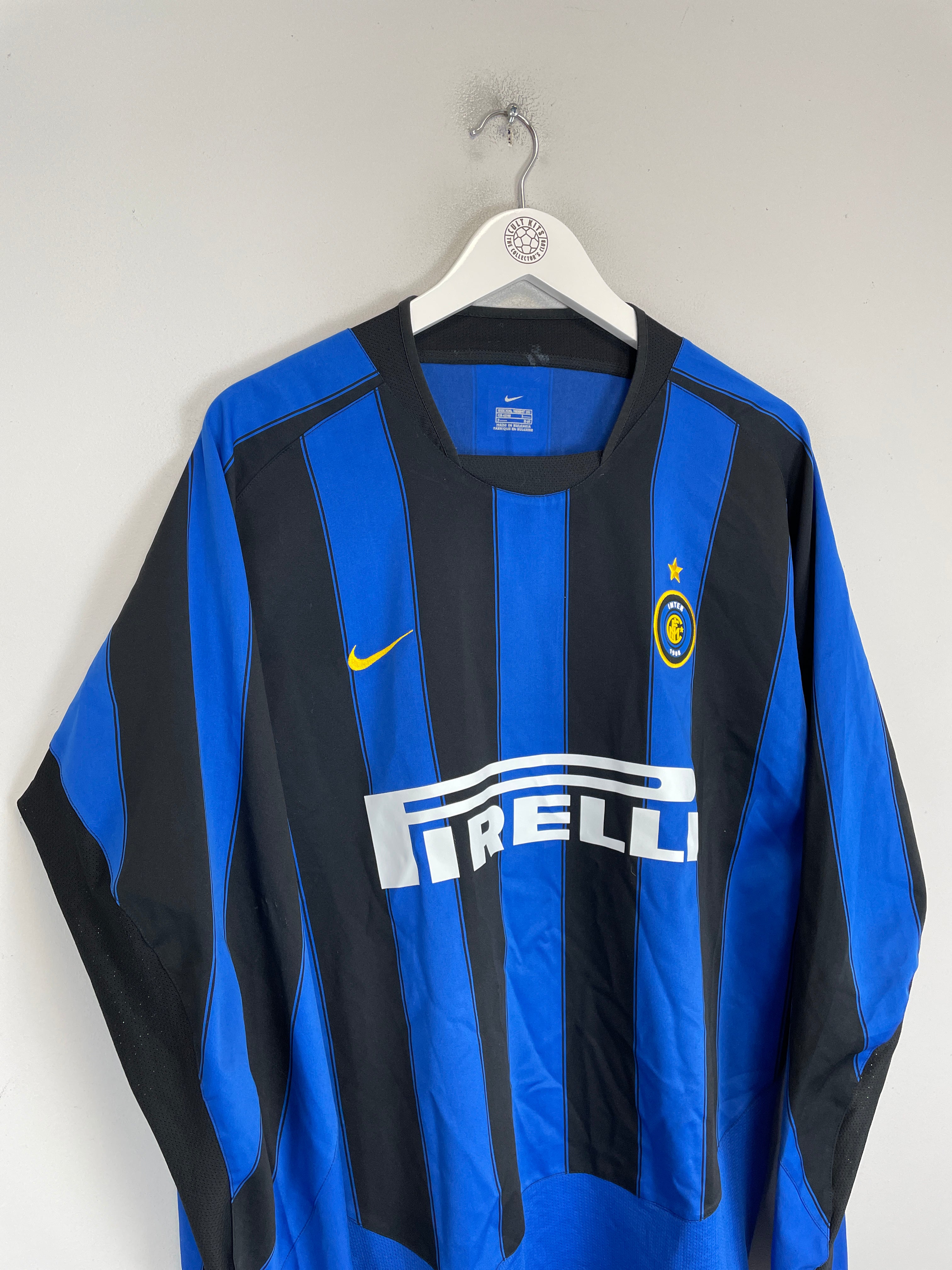 Shop 2003/04 INTER MILAN VIERI #32 L/S HOME SHIRT (XXL) NIKE, classic football shirts, vintage football shirts & retro soccer jerseys at Cult Kits