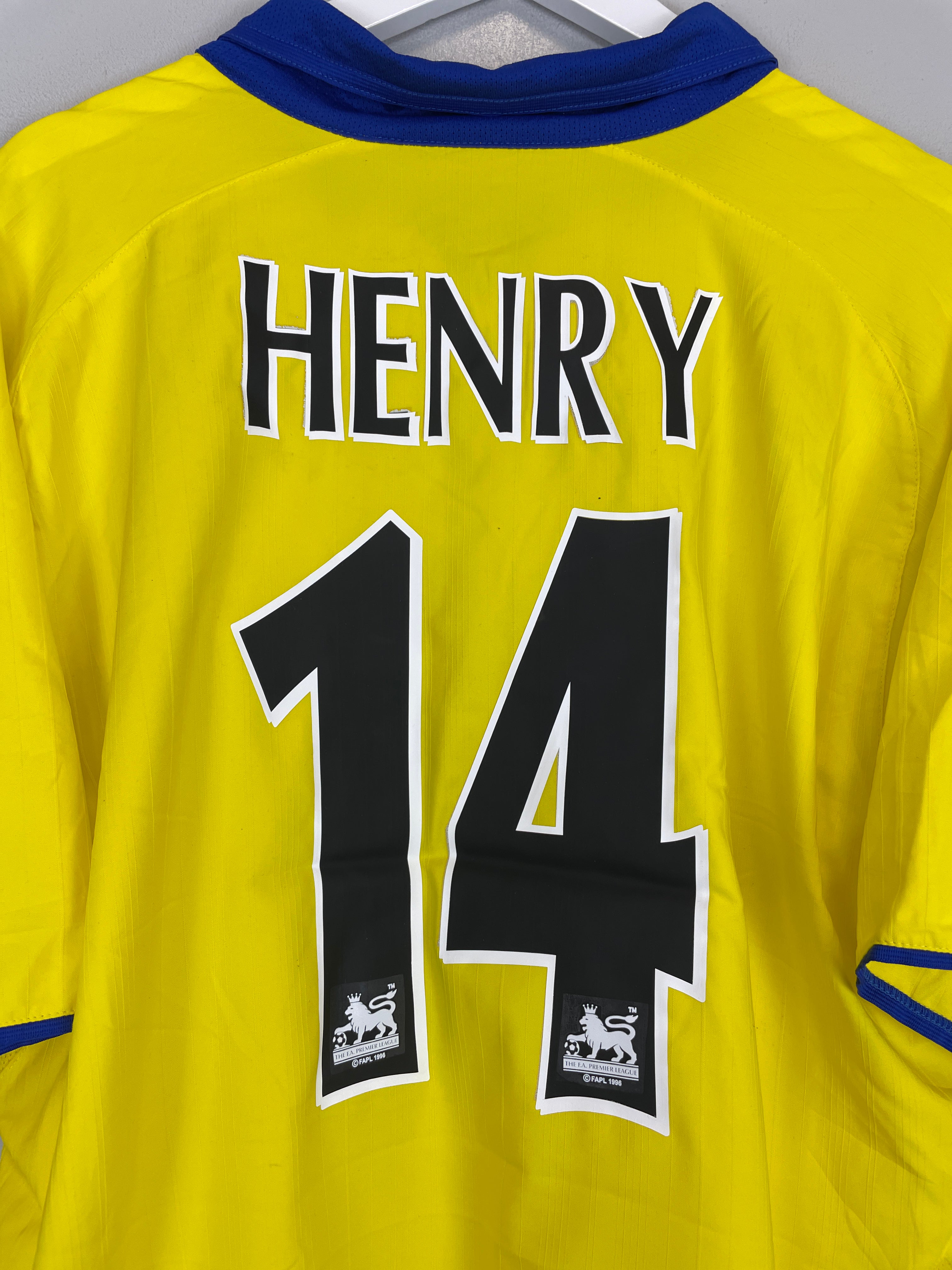 Shop 2003/04 ARSENAL HENRY #14 AWAY SHIRT (XL) NIKE, classic football shirts, vintage football shirts & retro soccer jerseys at Cult Kits