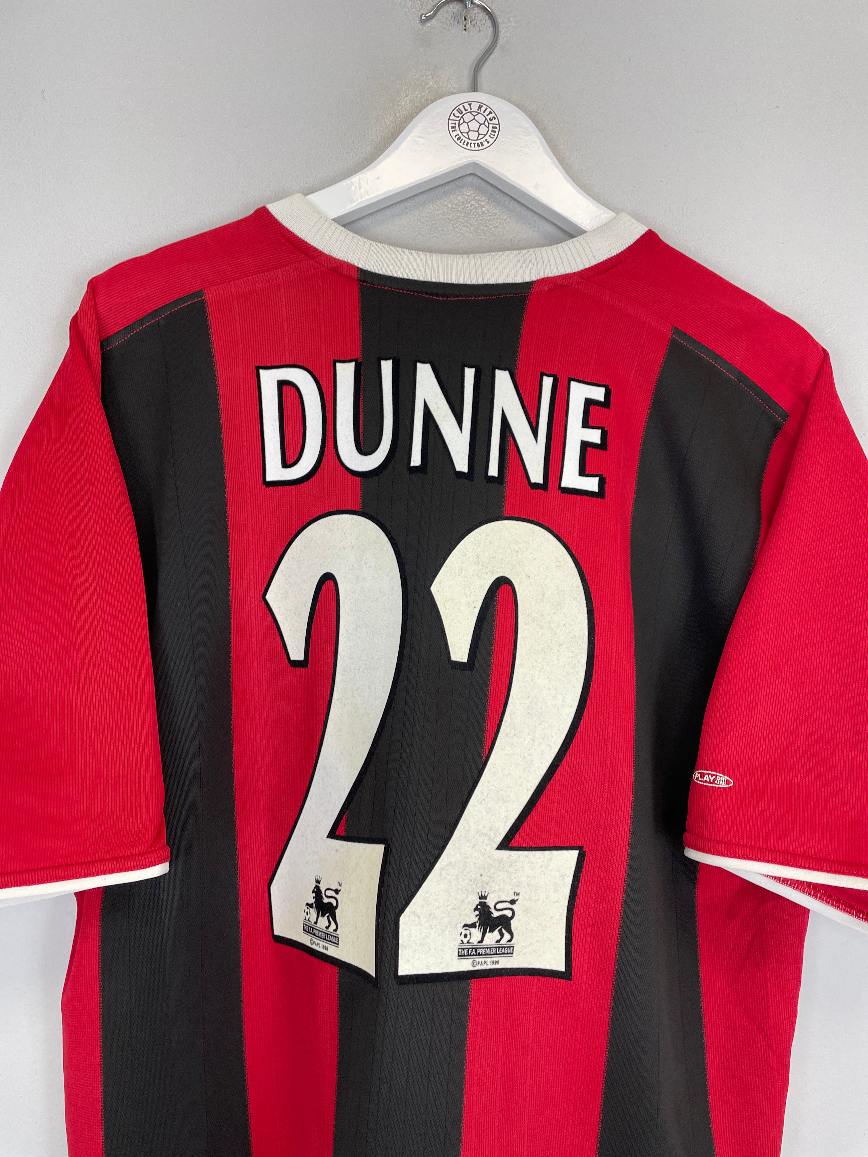 Shop 2003/04 MANCHESTER CITY DUNNE #22 AWAY SHIRT (XL) REEBOK, classic football shirts, vintage football shirts & retro soccer jerseys at Cult Kits
