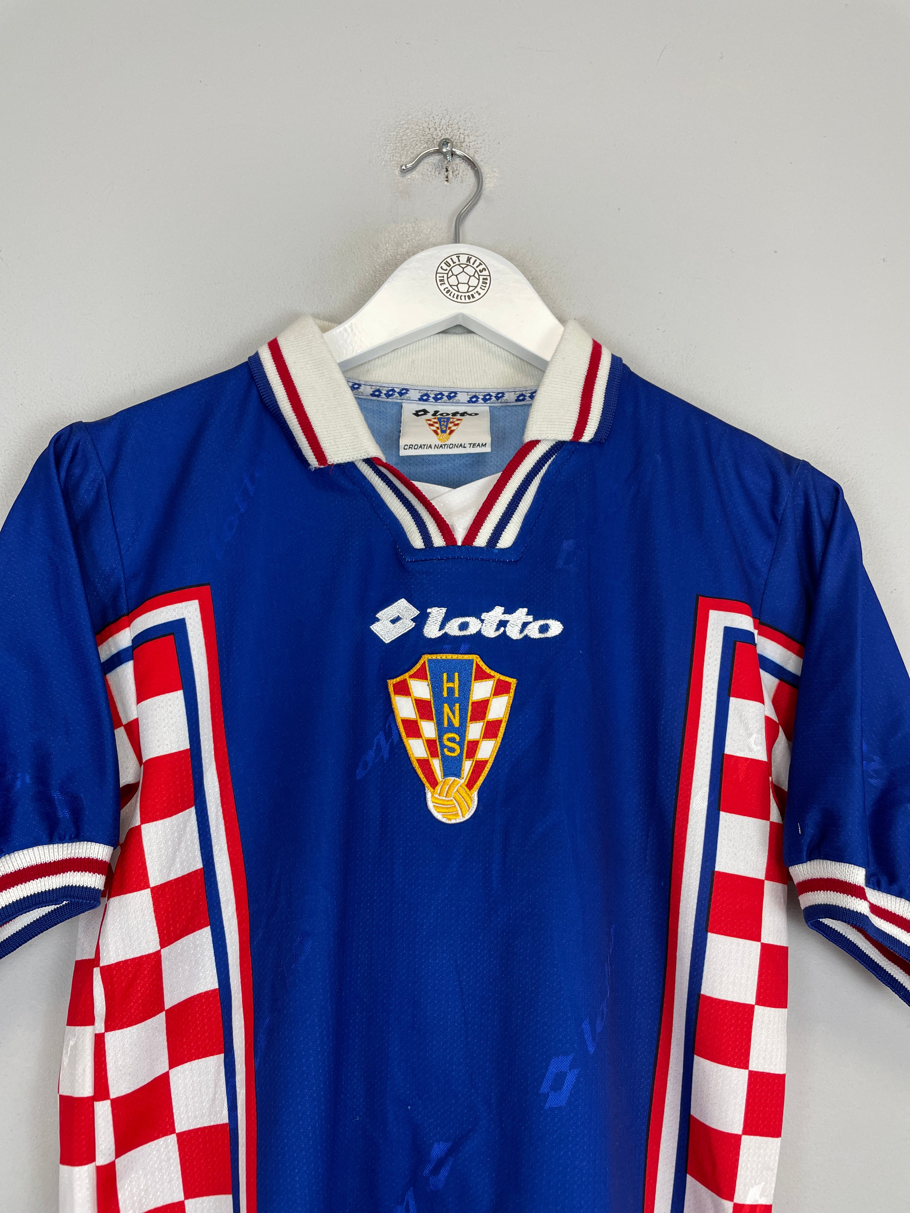 Shop 1998 CROATIA AWAY SHIRT (XL.BOYS) LOTTO, classic football shirts, vintage football shirts & retro soccer jerseys at Cult Kits