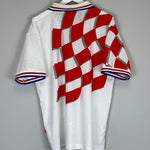 Shop 1998/01 CROATIA HOME SHIRT (XL) LOTTO, classic football shirts, vintage football shirts & retro soccer jerseys at Cult Kits