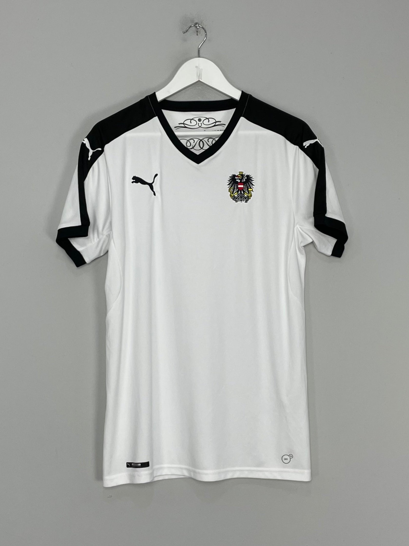 Shop 2016/17 AUSTRIA AWAY SHIRT (M) PUMA, classic football shirts, vintage football shirts & retro soccer jerseys at Cult Kits