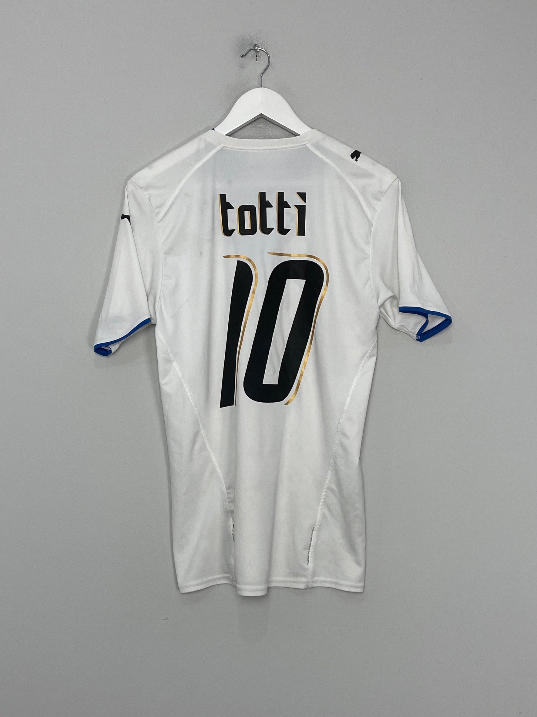 Shop 2006/08 ITALY TOTTI #10 AWAY SHIRT (M) PUMA, classic football shirts, vintage football shirts & retro soccer jerseys at Cult Kits