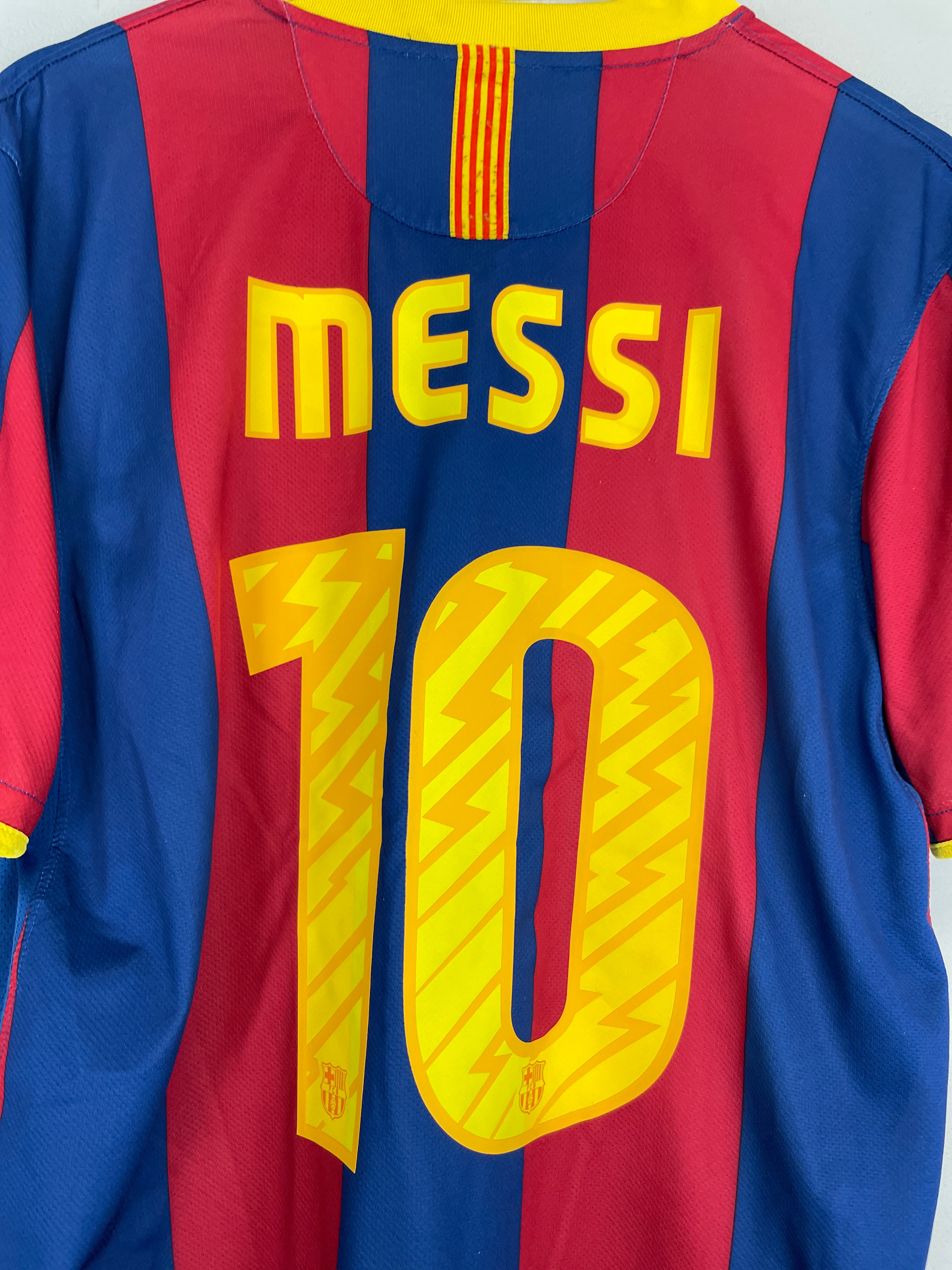 Shop 2010/11 BARCELONA MESSI #10 HOME SHIRT (L) NIKE, classic football shirts, vintage football shirts & retro soccer jerseys at Cult Kits