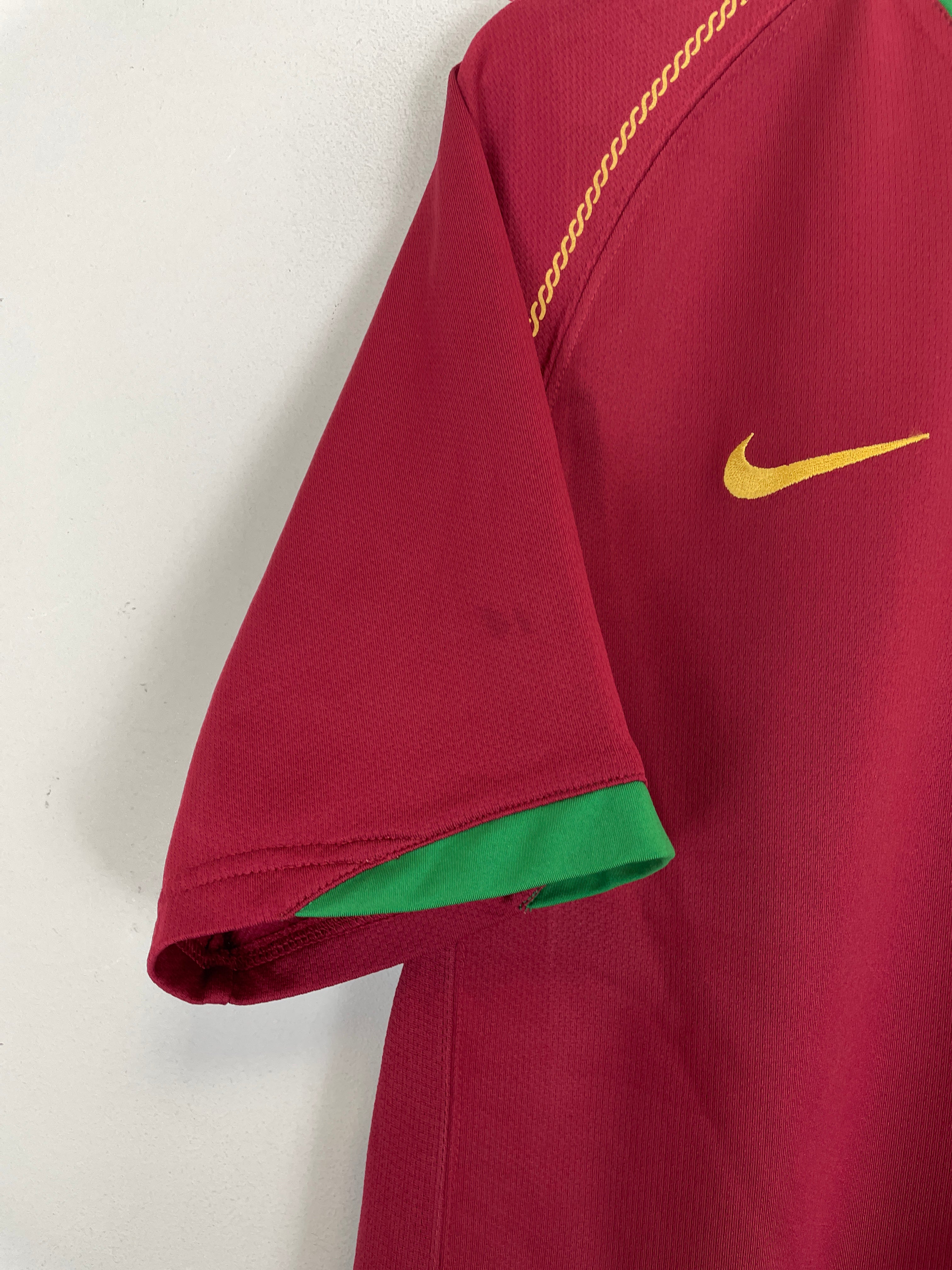 Shop 2006/08 PORTUGAL RONALDO #17 HOME SHIRT (M) NIKE, classic football shirts, vintage football shirts & retro soccer jerseys at Cult Kits