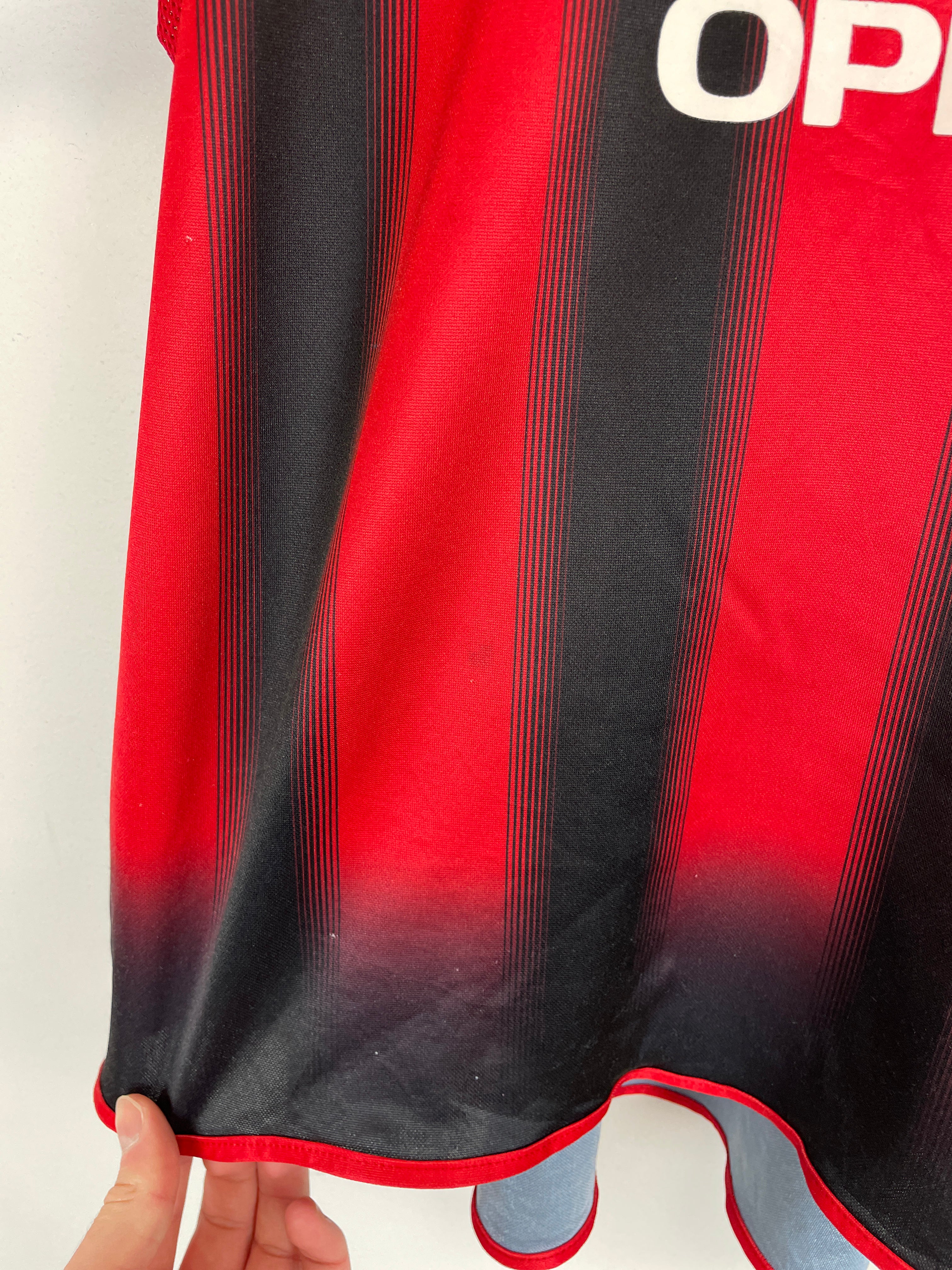 Shop 2004/05 AC MILAN KAKA #22 HOME SHIRT (XXL) ADIDAS, classic football shirts, vintage football shirts & retro soccer jerseys at Cult Kits