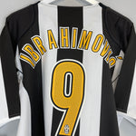 Shop 2004/05 JUVENTUS IBRAHIMOVIC #9 *BNWT* HOME SHIRT (XL) NIKE, classic football shirts, vintage football shirts & retro soccer jerseys at Cult Kits