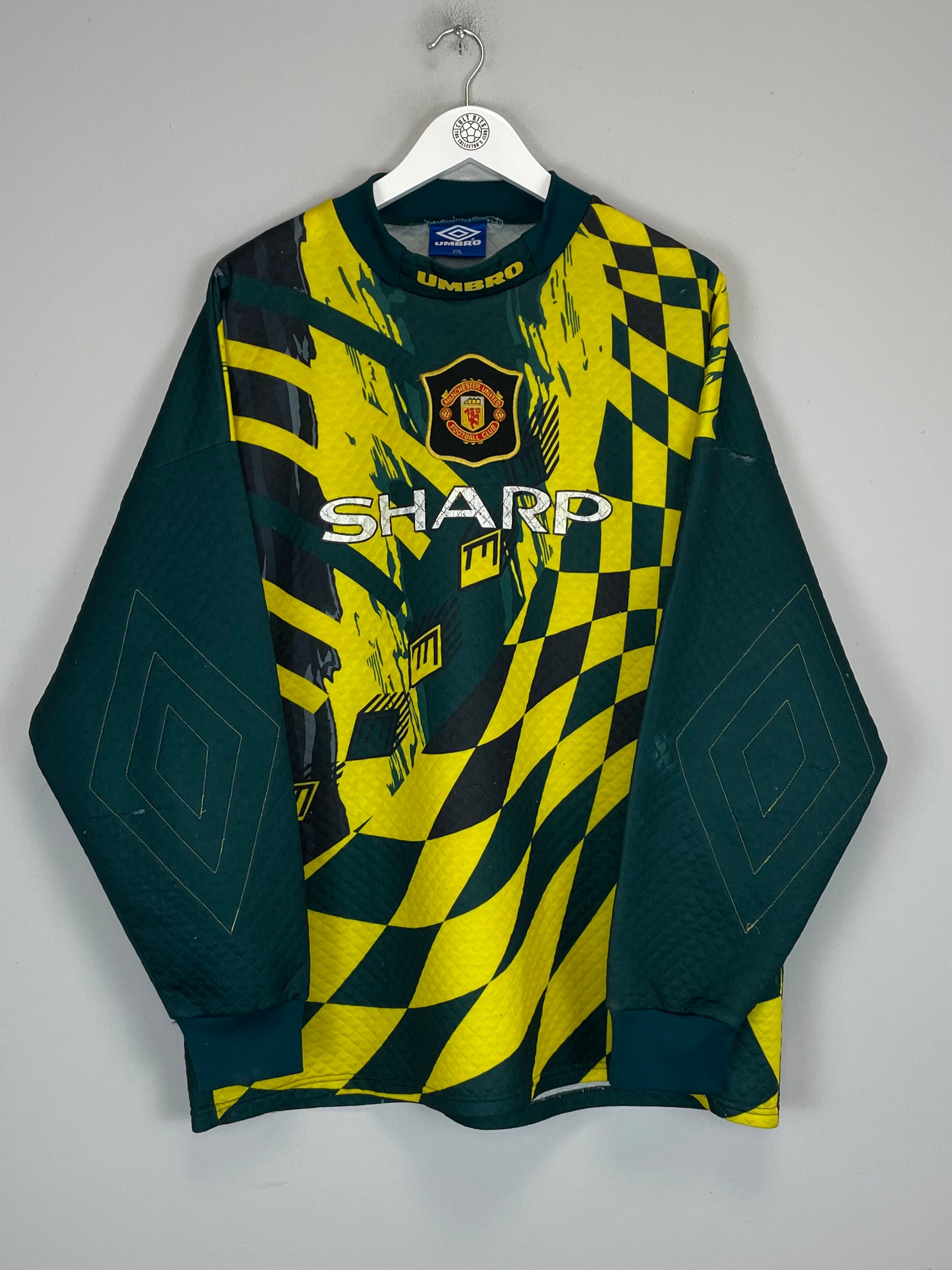 Shop 1995/96 MANCHESTER UNITED GK SHIRT (XXL) UMBRO, classic football shirts, vintage football shirts & retro soccer jerseys at Cult Kits