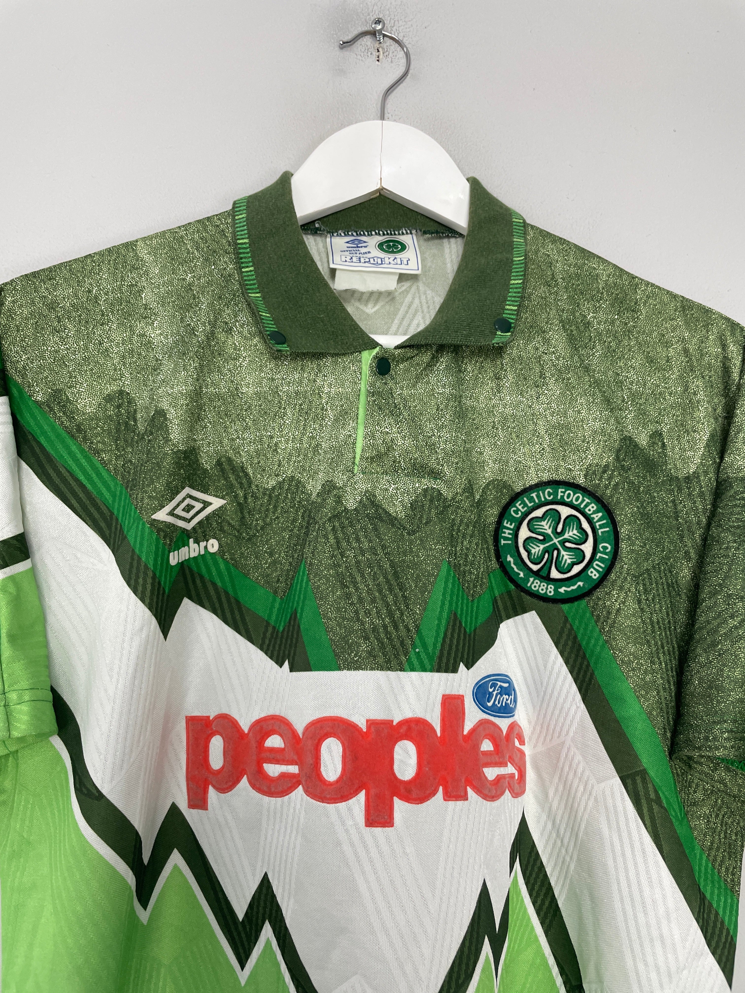 Shop 1991/92 CELTIC AWAY SHIRT (XL) UMBRO, classic football shirts, vintage football shirts & retro soccer jerseys at Cult Kits