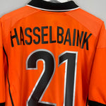 Shop 1998/00 NETHERLANDS HASSELBAINK #21 HOME SHIRT (XL) NIKE, classic football shirts, vintage football shirts & retro soccer jerseys at Cult Kits