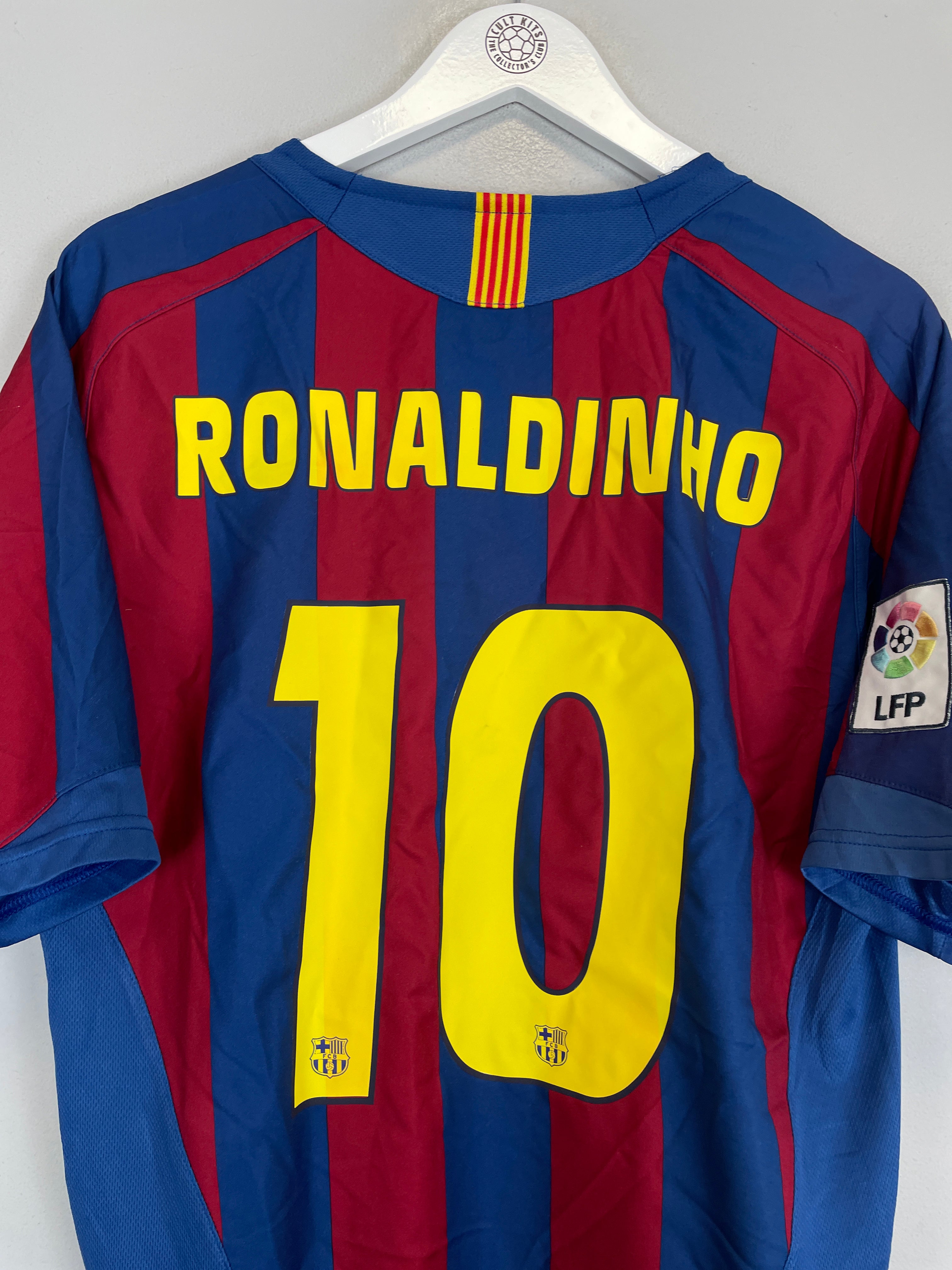 Shop 2005/06 BARCELONA RONALDINHO #10 HOME SHIRT (L) NIKE, classic football shirts, vintage football shirts & retro soccer jerseys at Cult Kits