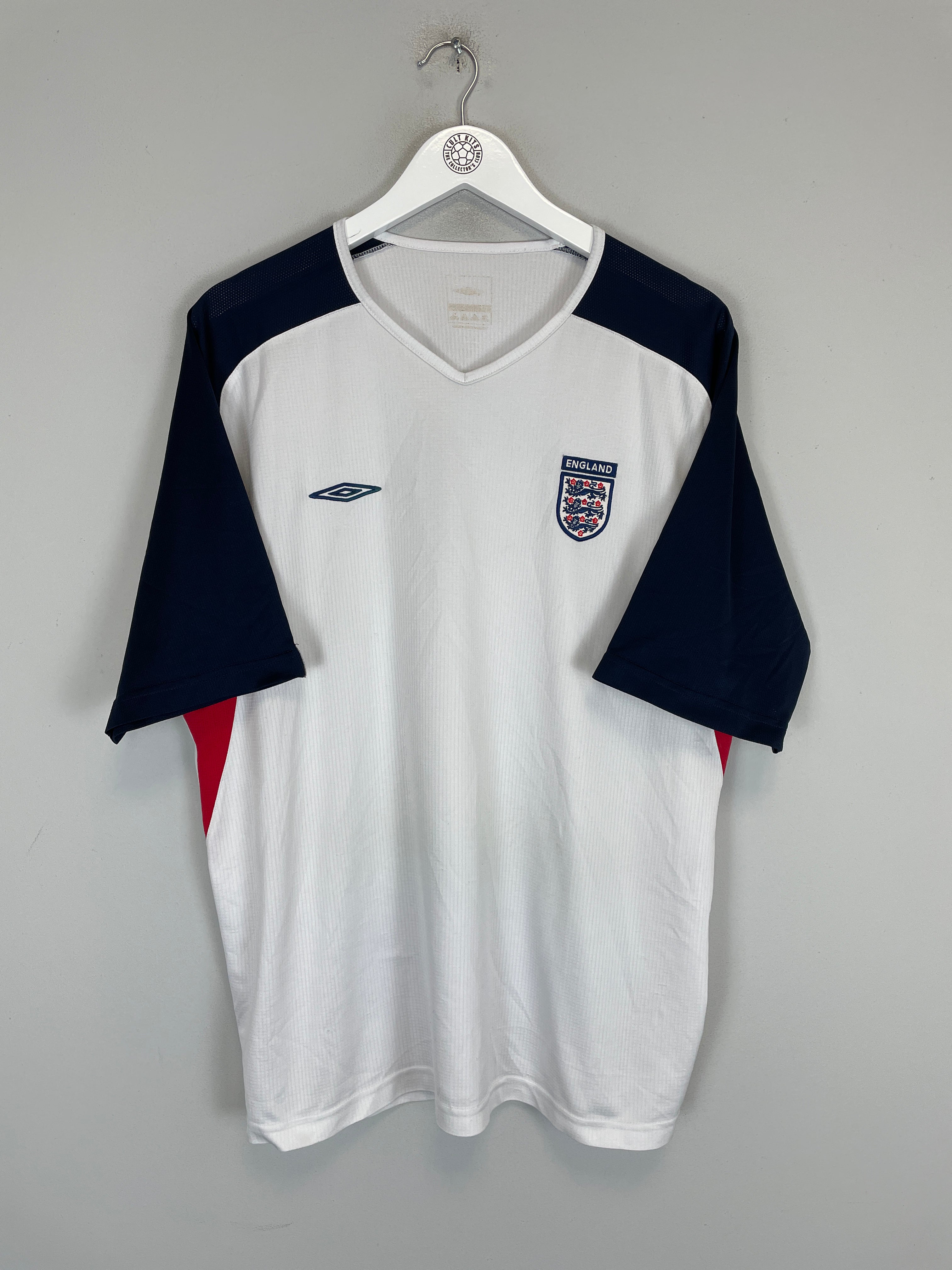 Shop 2001/03 ENGLAND TRAINING SHIRT (XL) UMBRO, classic football shirts, vintage football shirts & retro soccer jerseys at Cult Kits