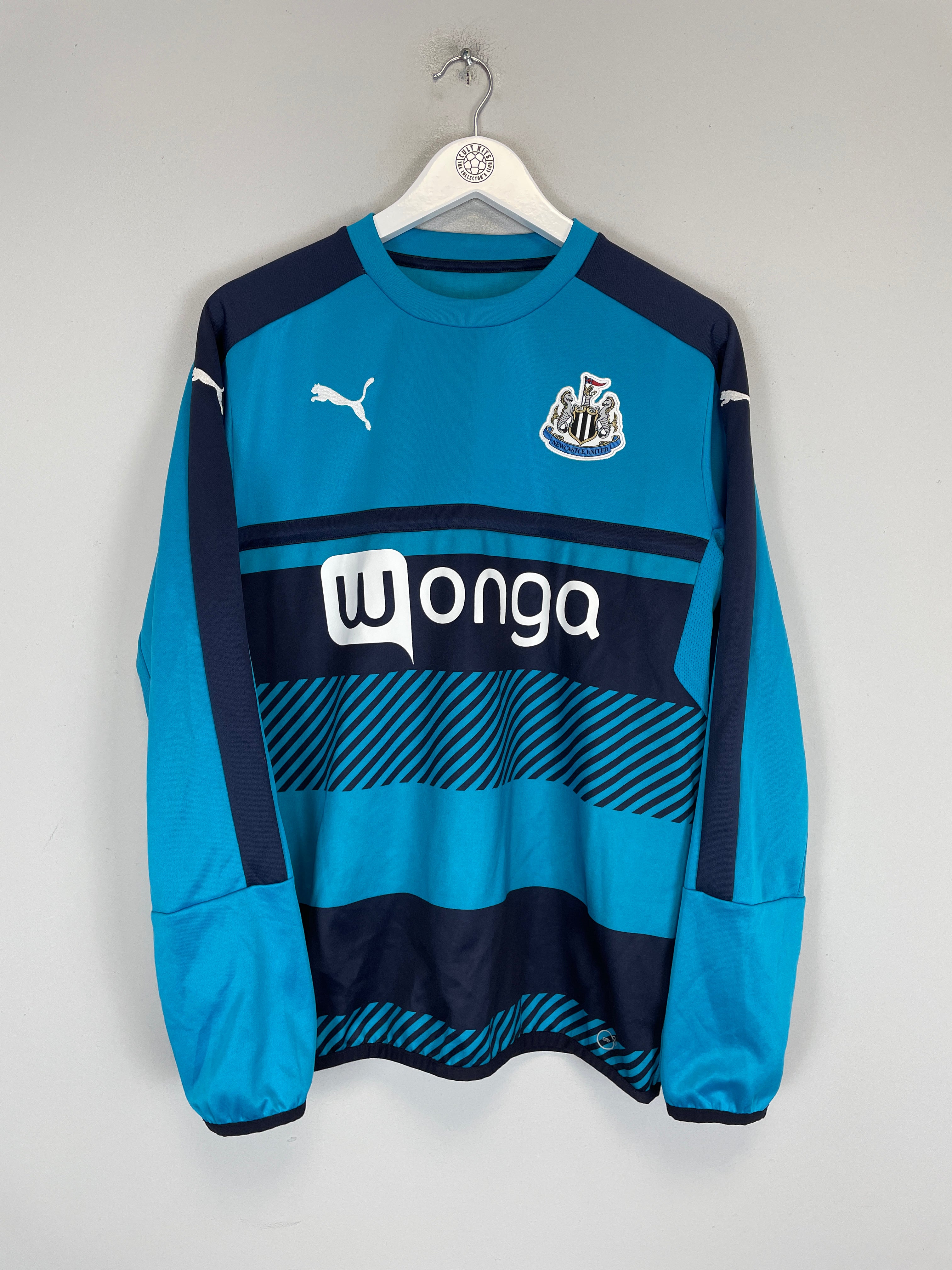 Shop 2016/17 NEWCASTLE TRAINING JUMPER (M) PUMA, classic football shirts, vintage football shirts & retro soccer jerseys at Cult Kits