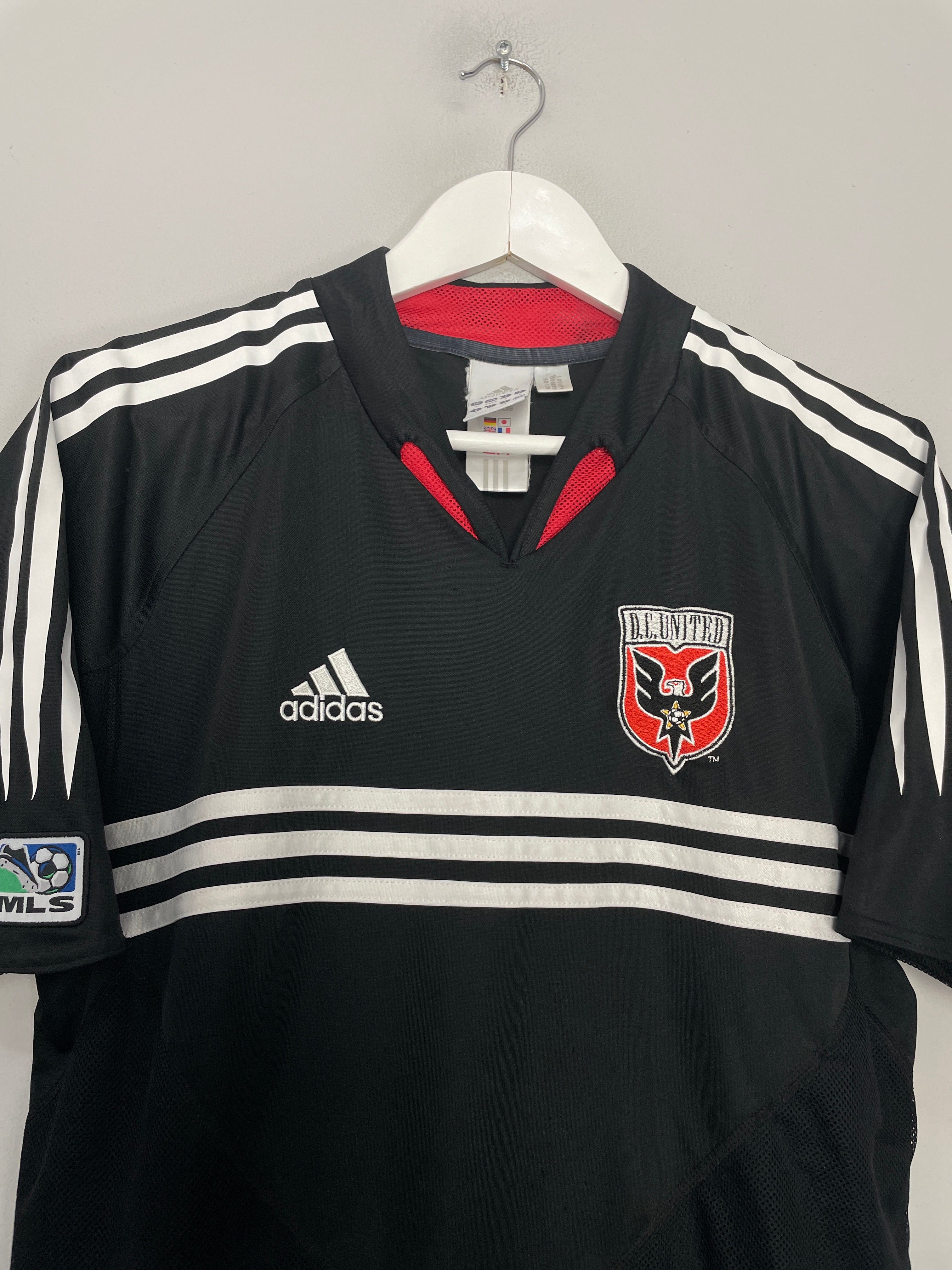 Shop 2004/05 DC UNITED HOME SHIRT (S) ADIDAS, classic football shirts, vintage football shirts & retro soccer jerseys at Cult Kits