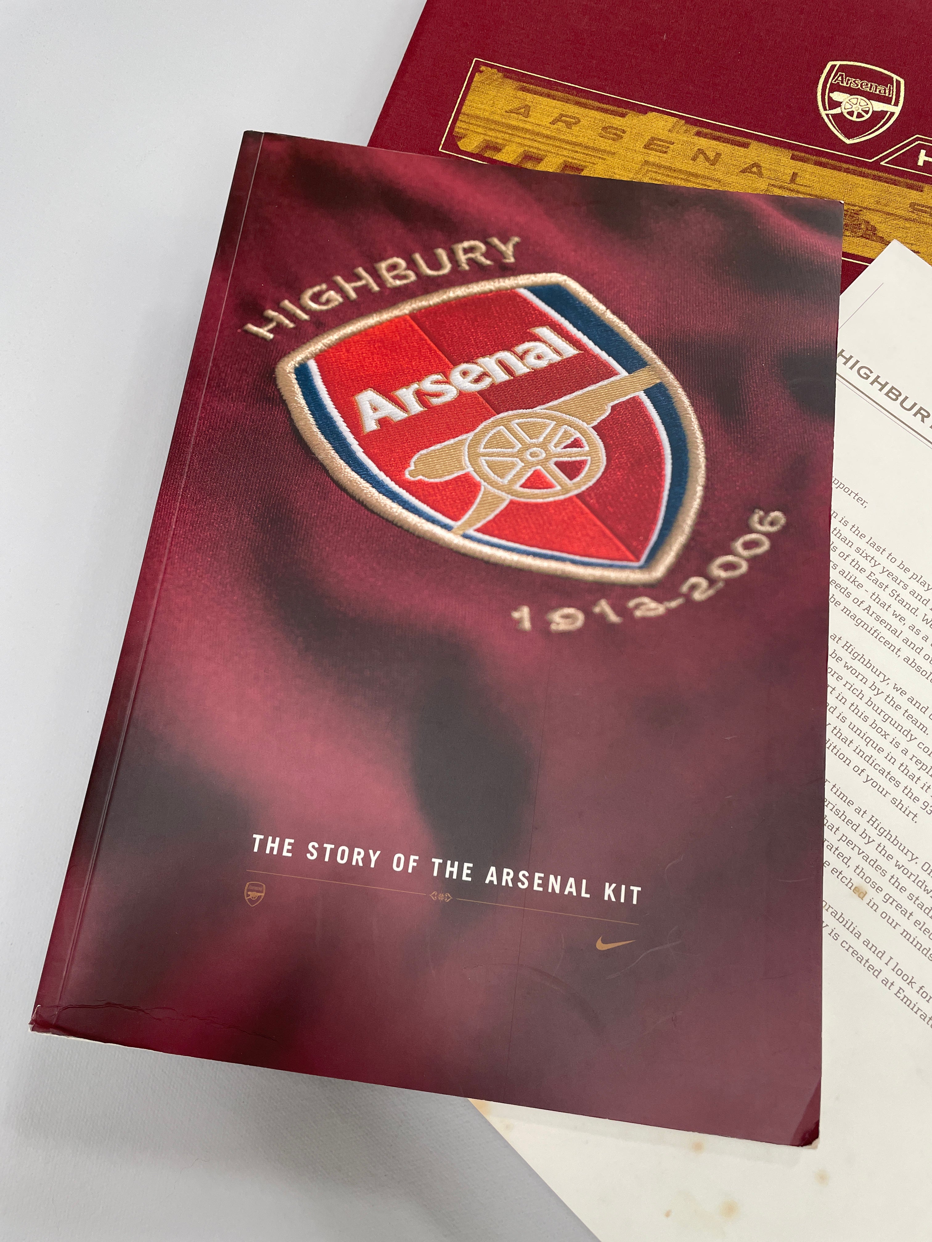 Shop 2006 ARSENAL LTD EDITION BOXED HOME SHIRT (L) NIKE, classic football shirts, vintage football shirts & retro soccer jerseys at Cult Kits