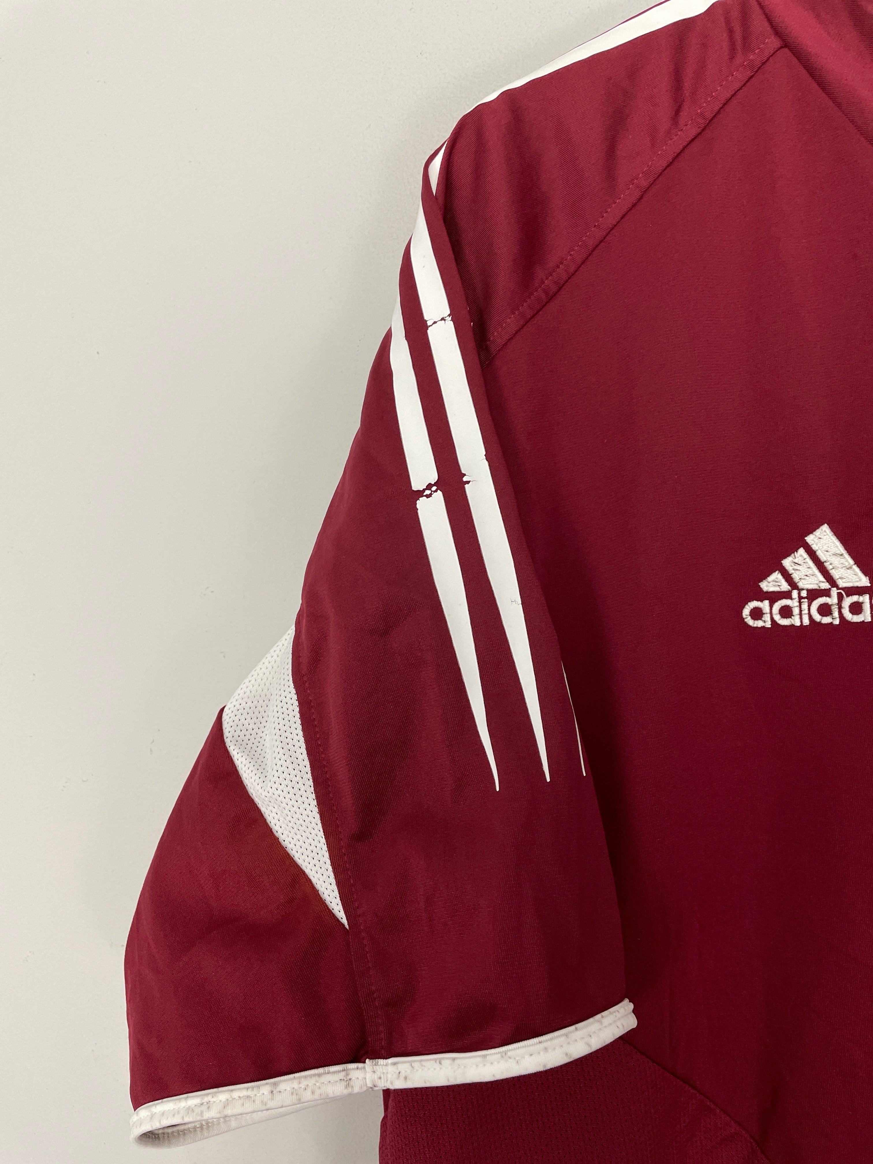 Shop 2005/06 VENEZUELA HOME SHIRT (XL) ADIDAS, classic football shirts, vintage football shirts & retro soccer jerseys at Cult Kits