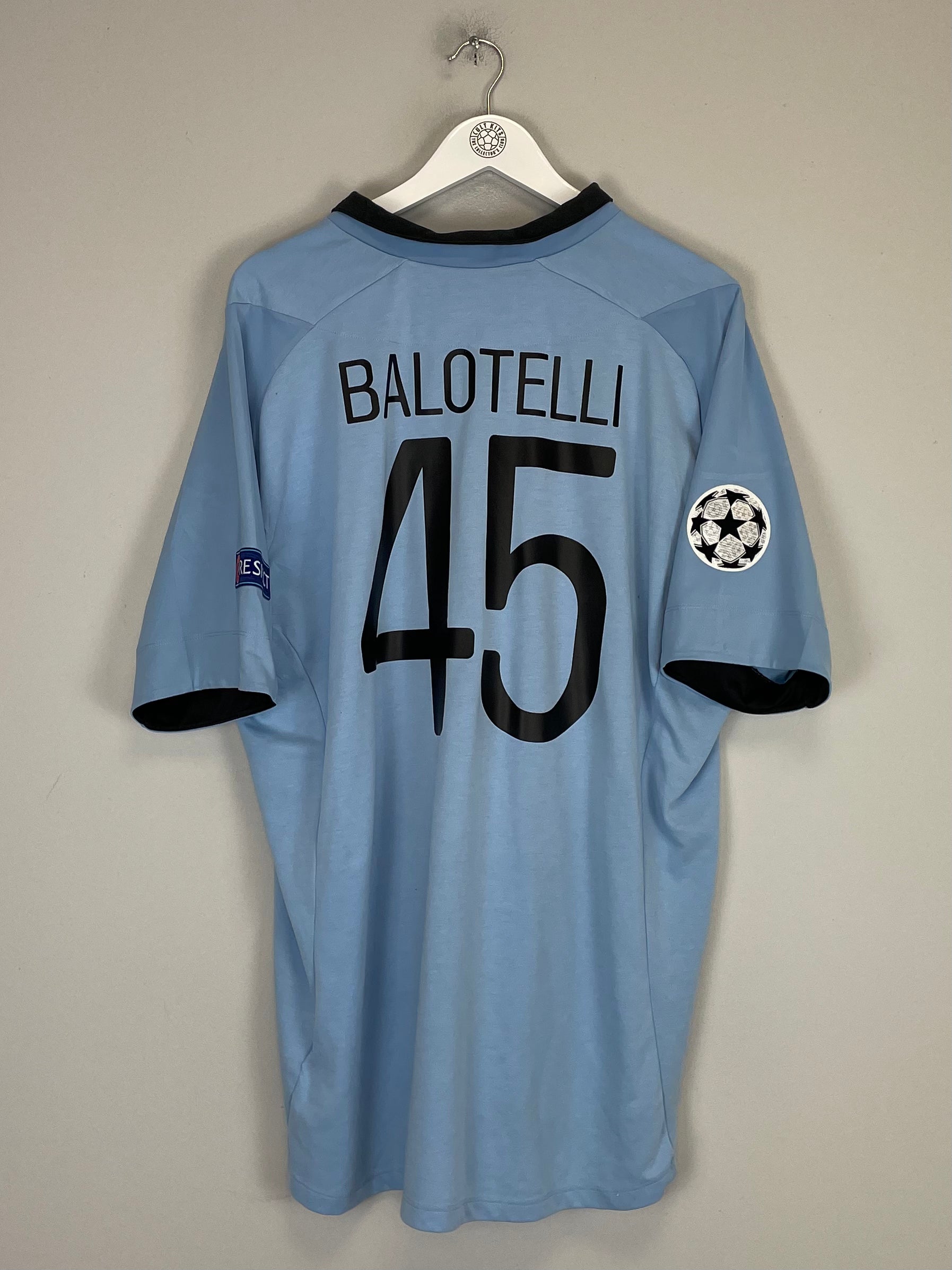 Shop 2012/13 MANCHESTER CITY BALOTELLI #45 C/L HOME SHIRT (XXL) UMBRO, classic football shirts, vintage football shirts & retro soccer jerseys at Cult Kits