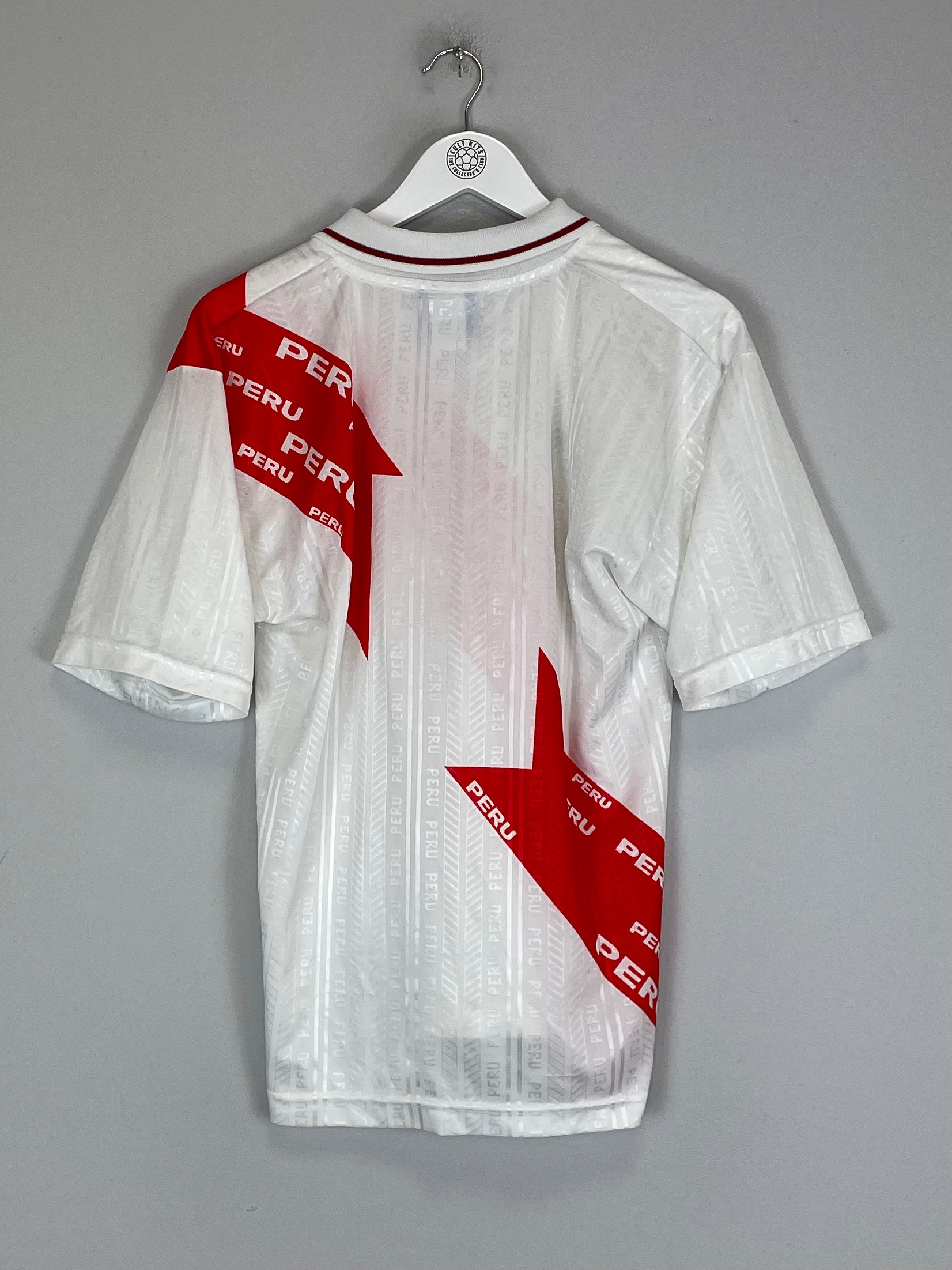 Shop 1996/97 PERU HOME SHIRT (S) UMBRO, classic football shirts, vintage football shirts & retro soccer jerseys at Cult Kits