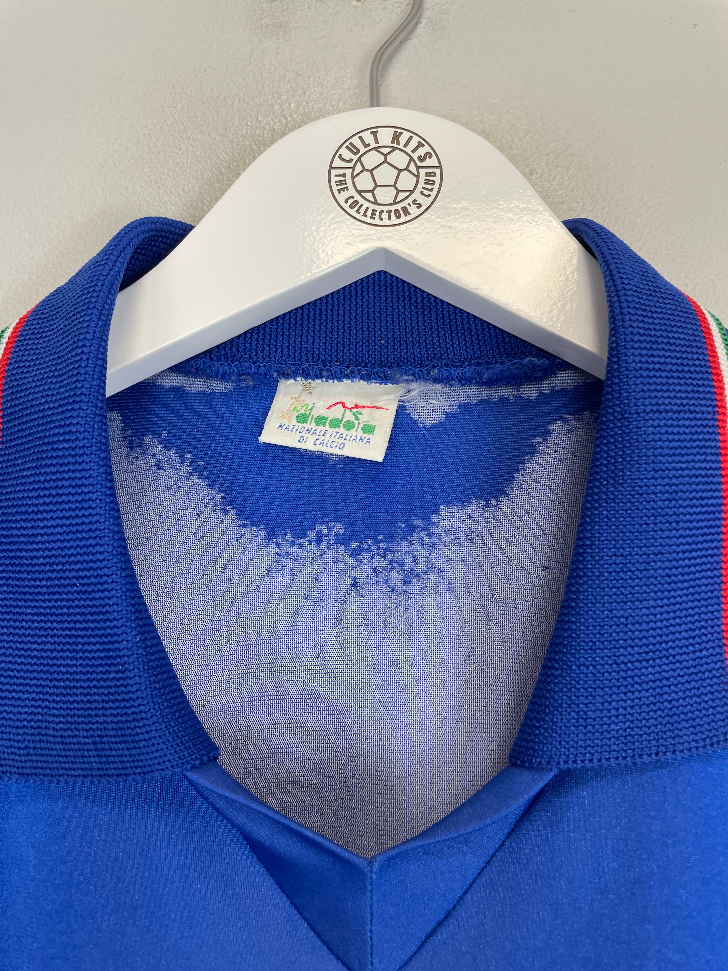 Shop 1986/90 ITALY HOME SHIRT (S) DIADORA, classic football shirts, vintage football shirts & retro soccer jerseys at Cult Kits